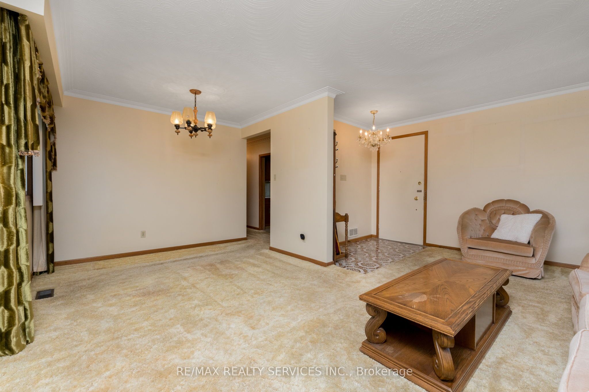 257 Elizabeth Street Property Photo 13