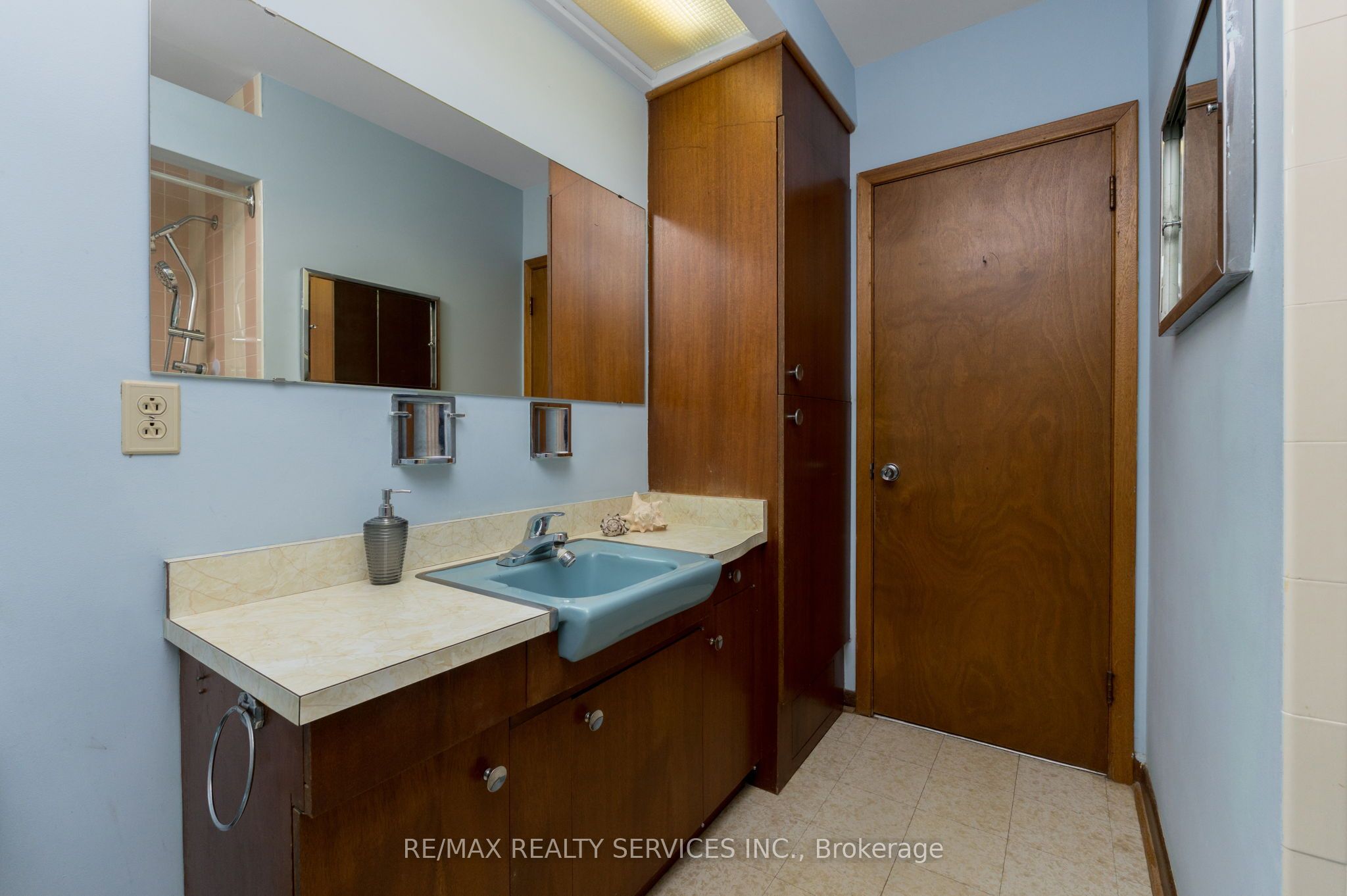 257 Elizabeth Street Property Photo 24