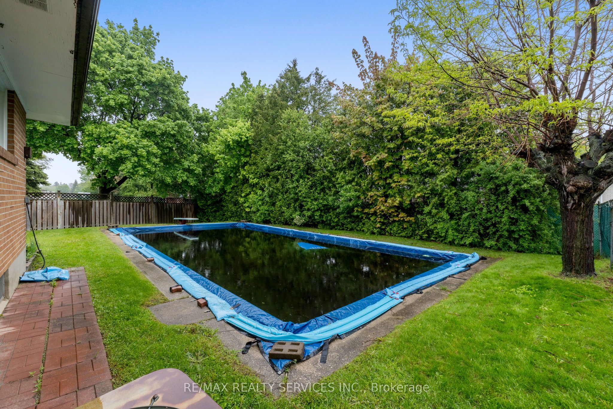 257 Elizabeth Street Property Photo 44