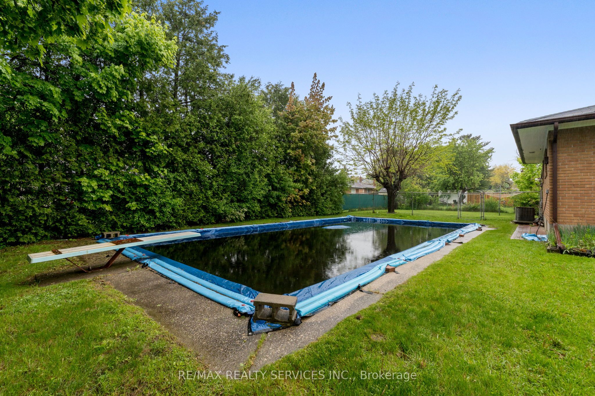 257 Elizabeth Street Property Photo 45