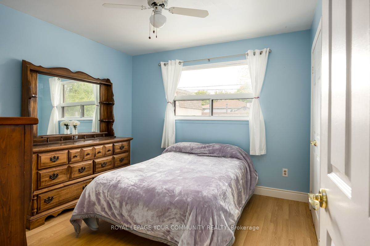 16 Midhurst Drive Property Photo 16