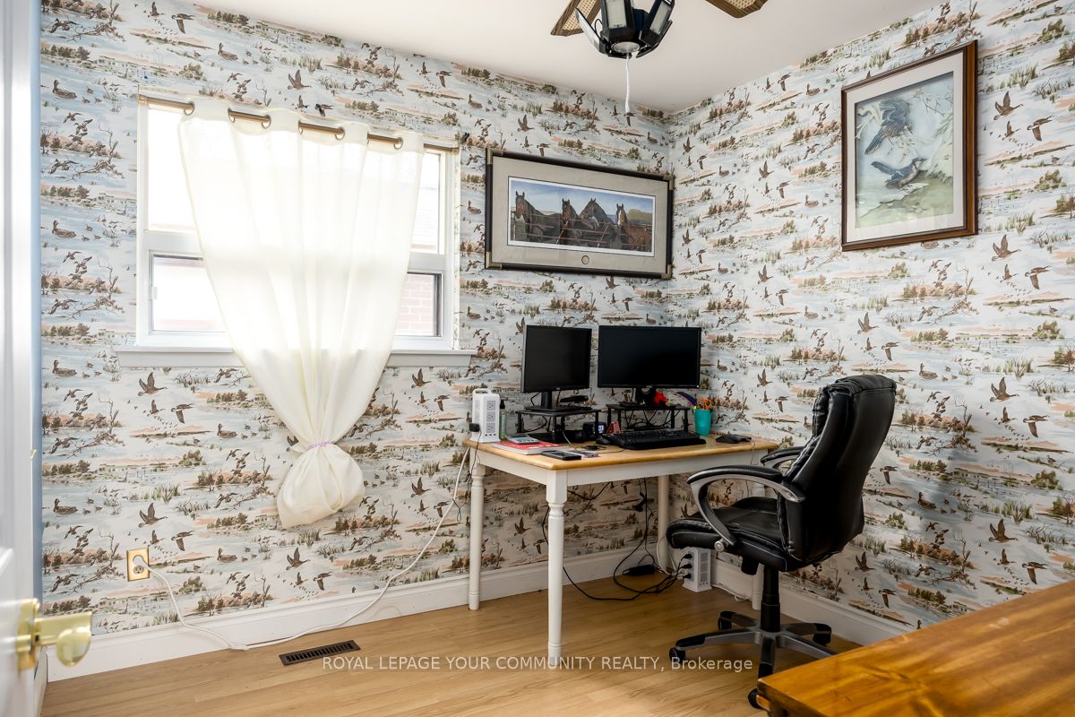 16 Midhurst Drive Property Photo 18