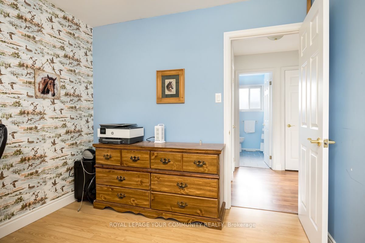 16 Midhurst Drive Property Photo 19
