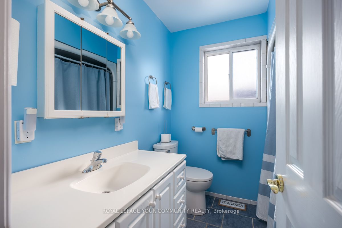 16 Midhurst Drive Property Photo 20