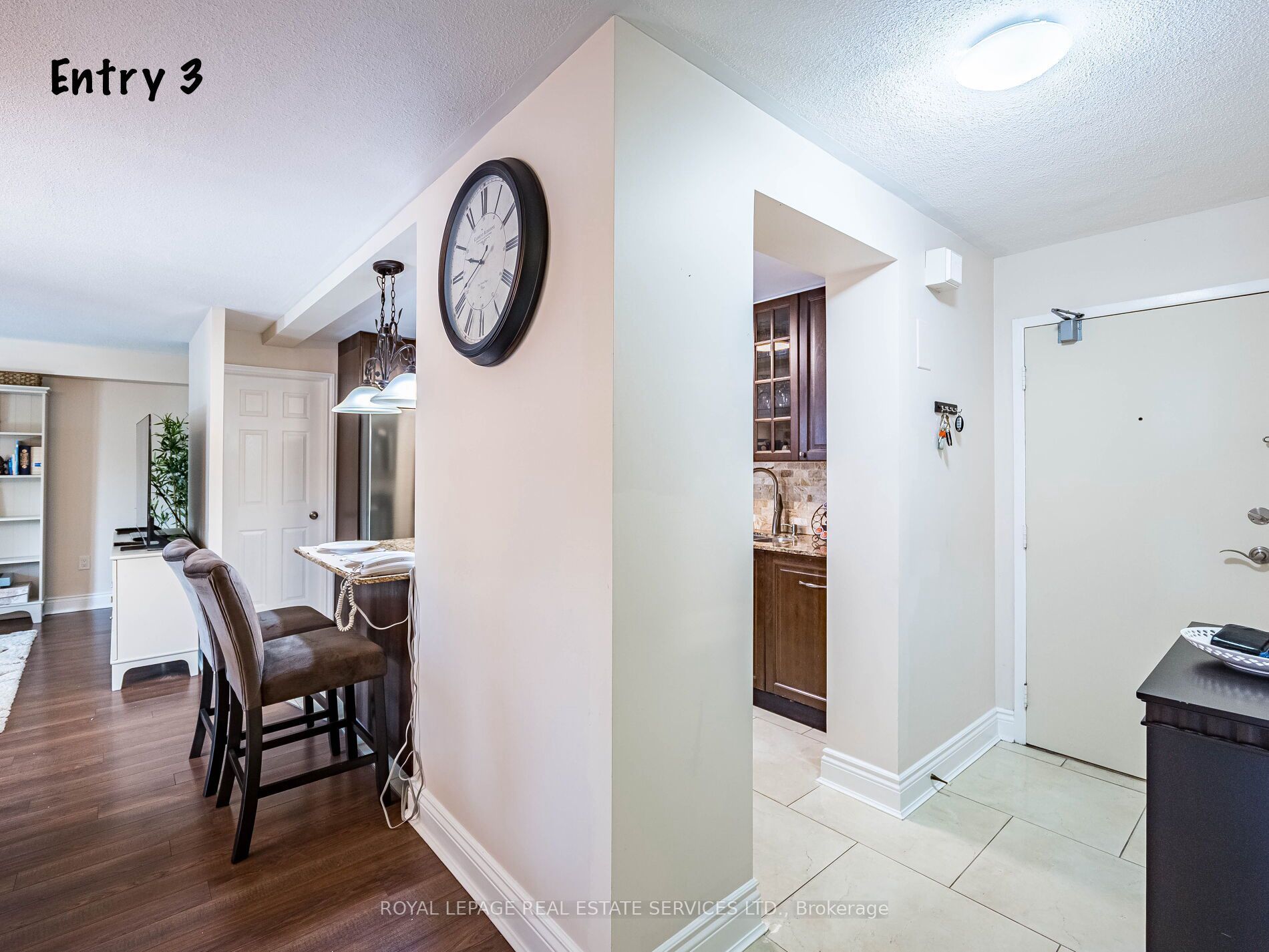 1300 Mississauga Valley Boulevard 203 Property Photo 7