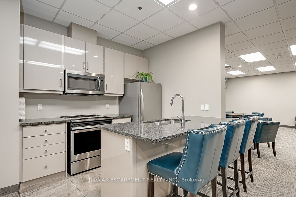 2486 Old Bronte Road 707 Property Photo 16