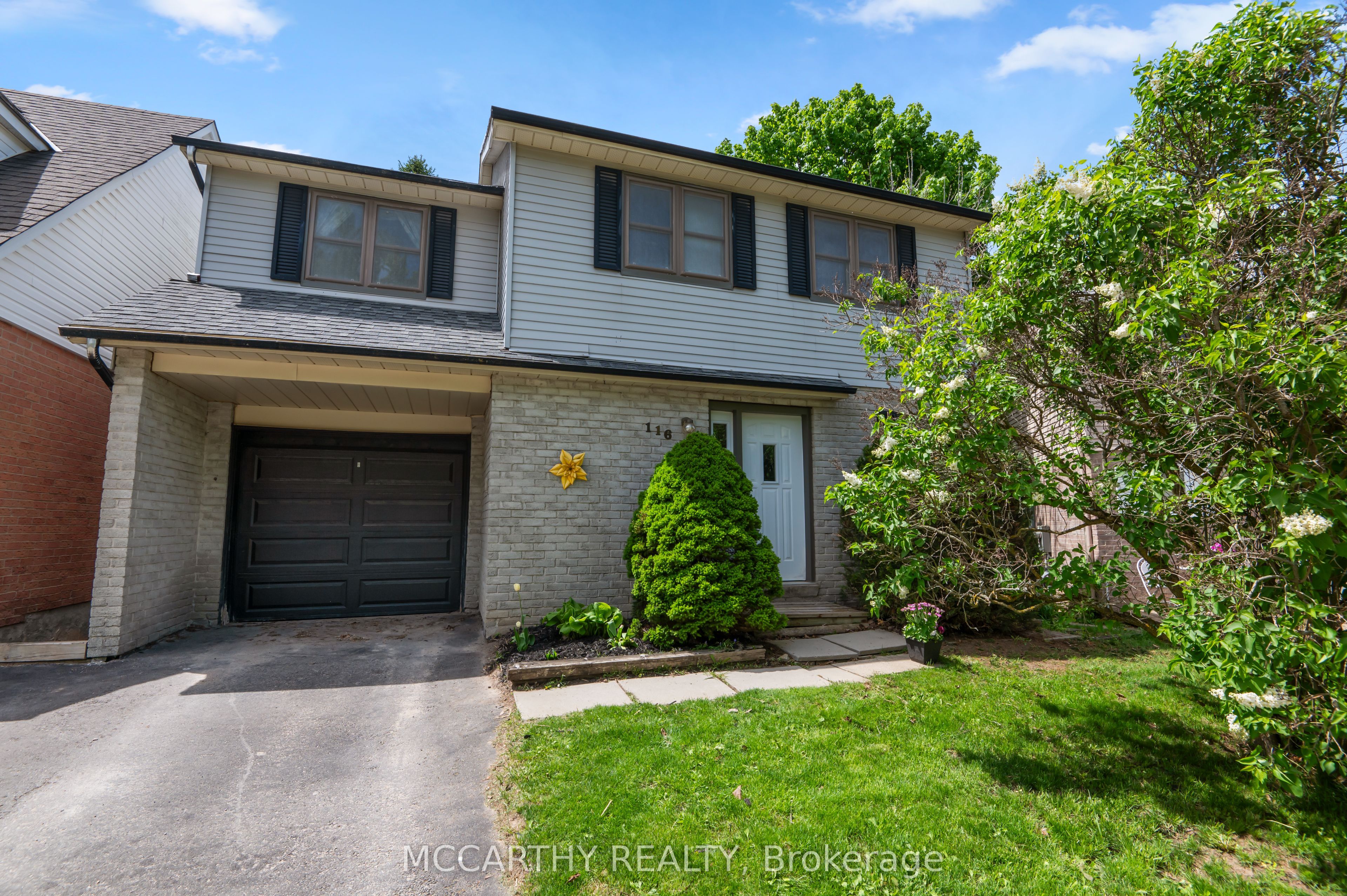 116 Goldgate Crescent Property Photo 3