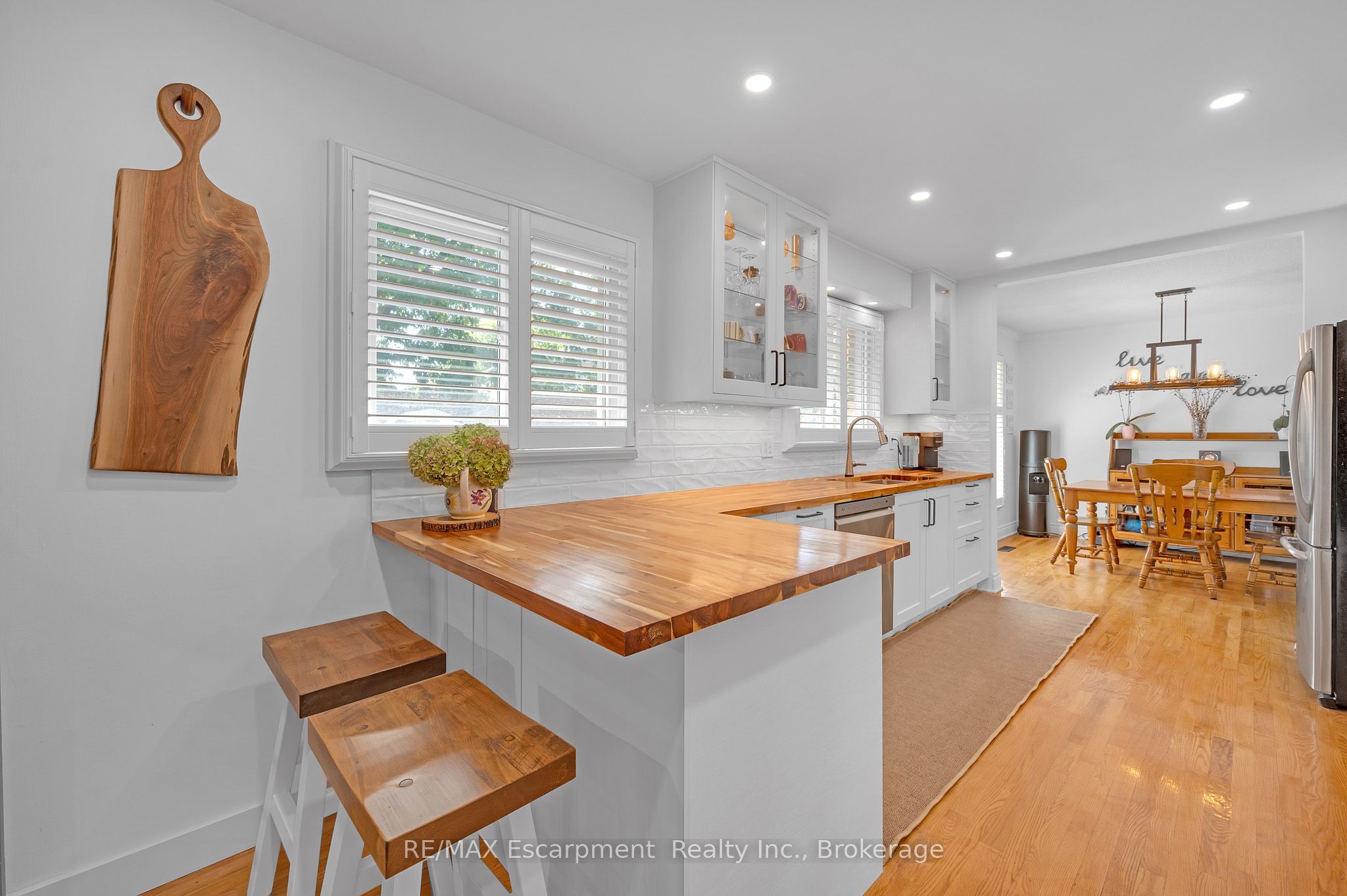 2482 Waterford Street Property Photo 12