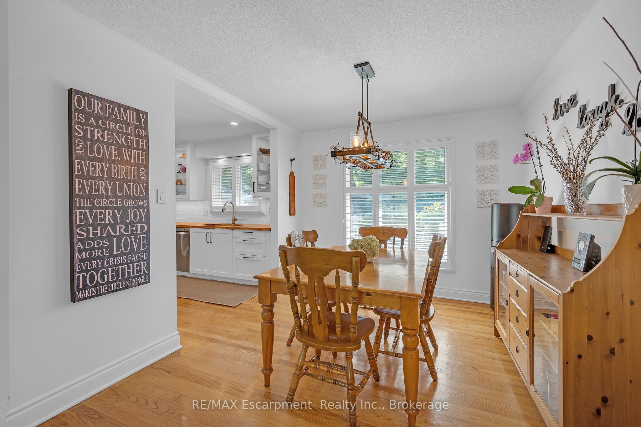 2482 Waterford Street Property Photo 13