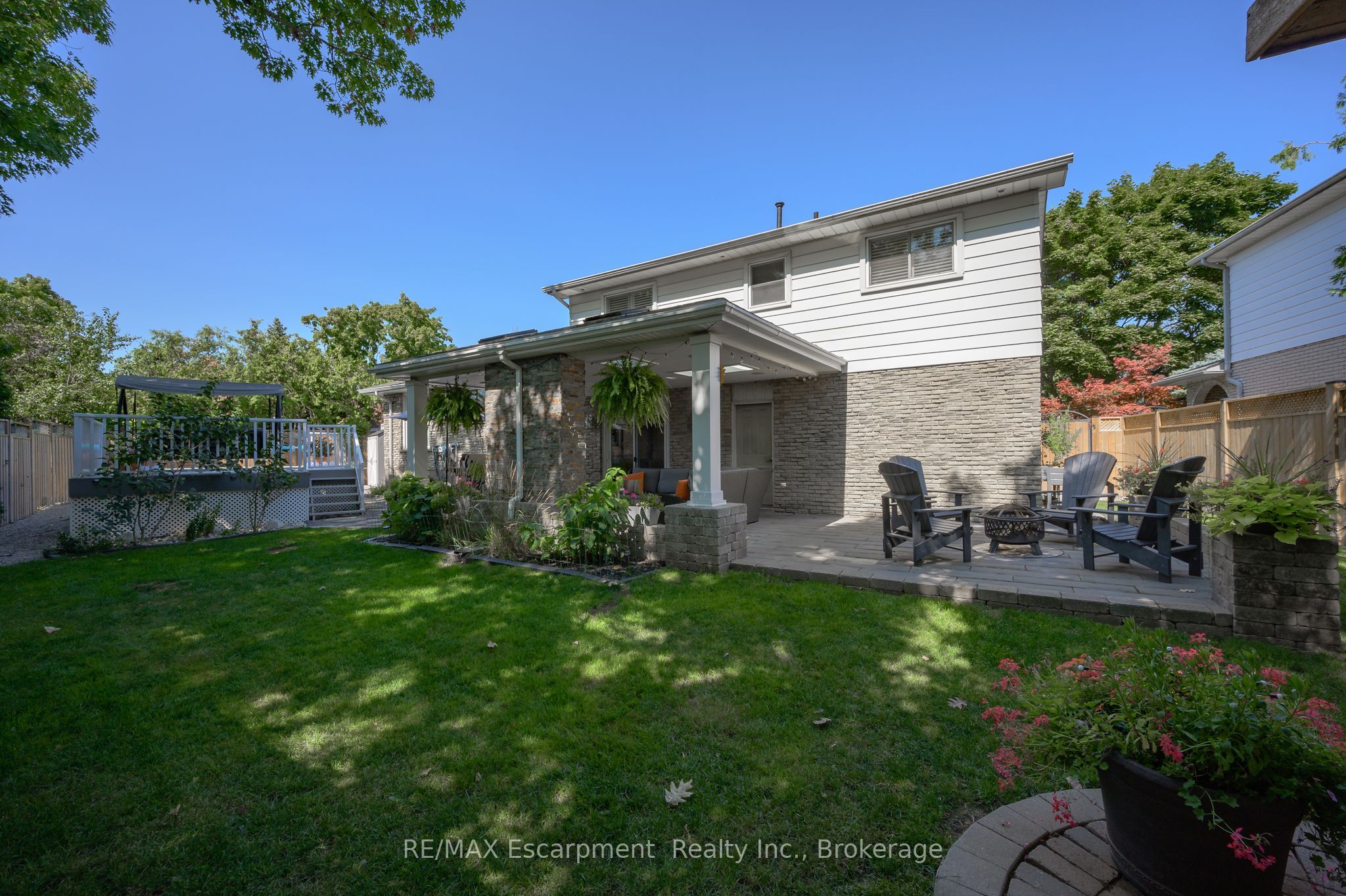 2482 Waterford Street Property Photo 33