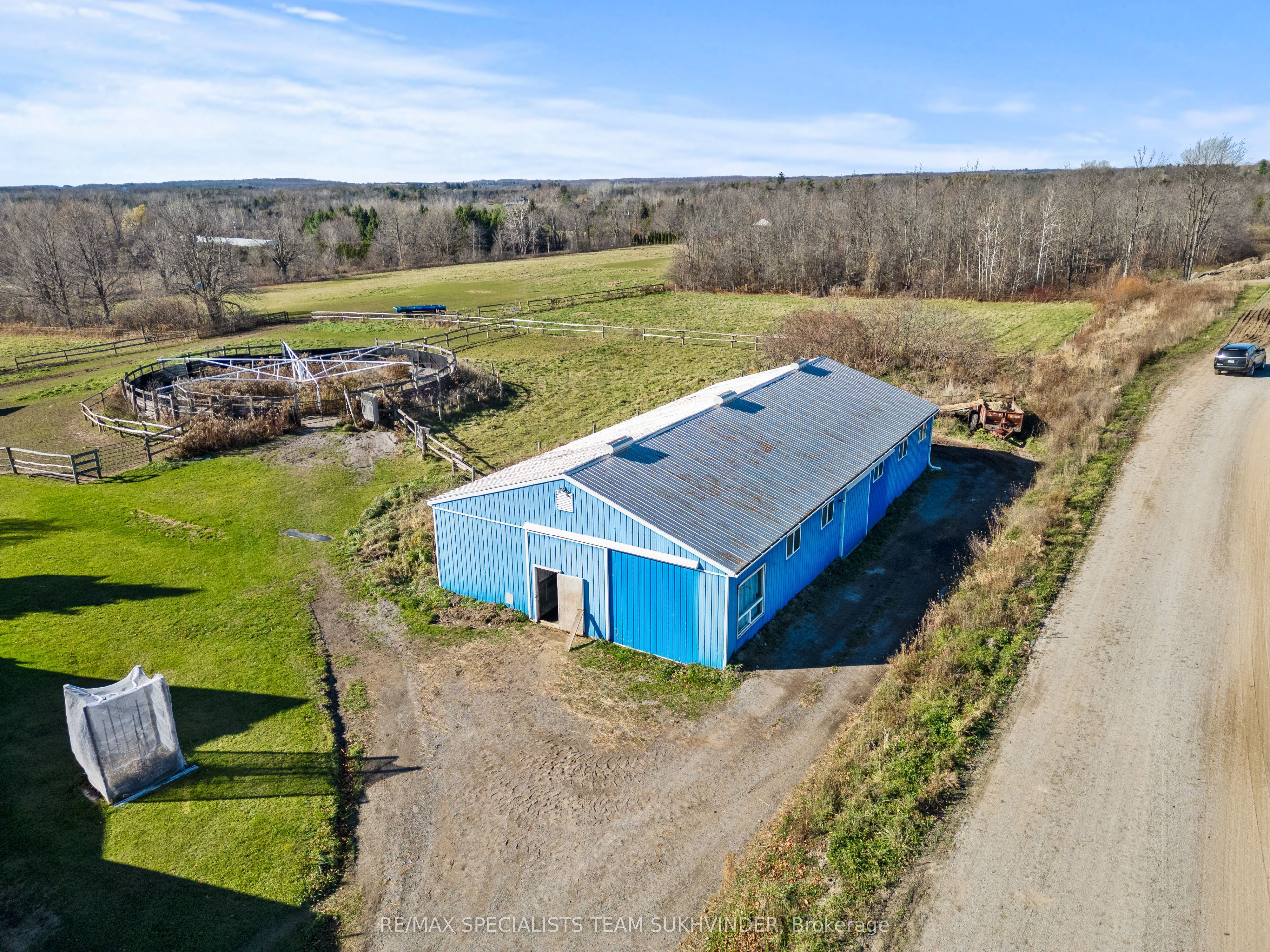 10253 Second Line Property Photo 26
