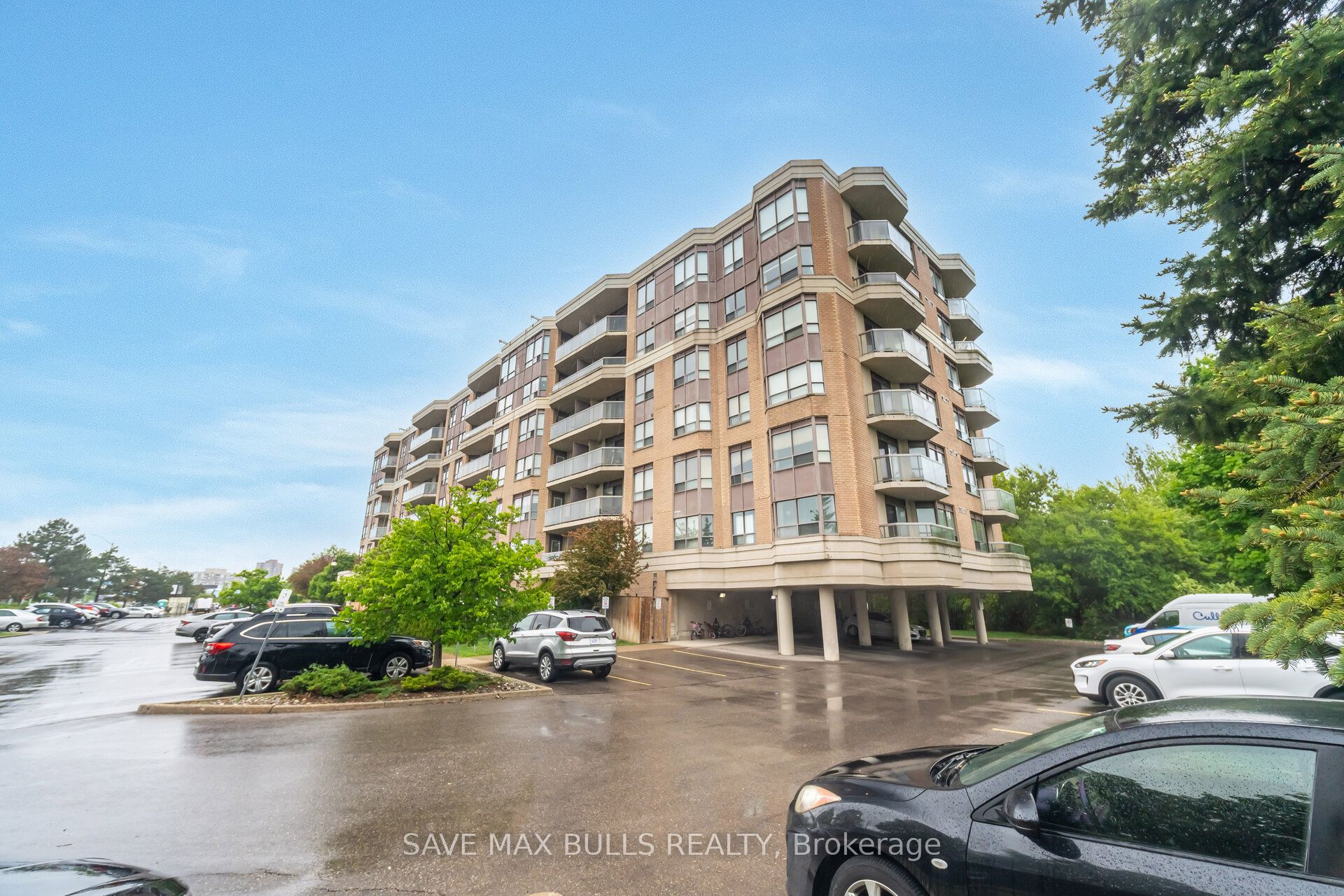 300 Ray Lawson Blvd Property Photo 1