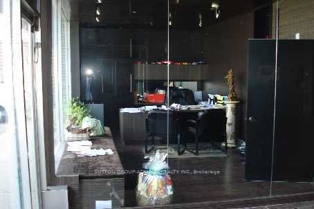 1017 Finch Avenue Property Photo 3