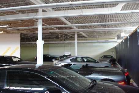 1017 Finch Avenue Property Photo 5