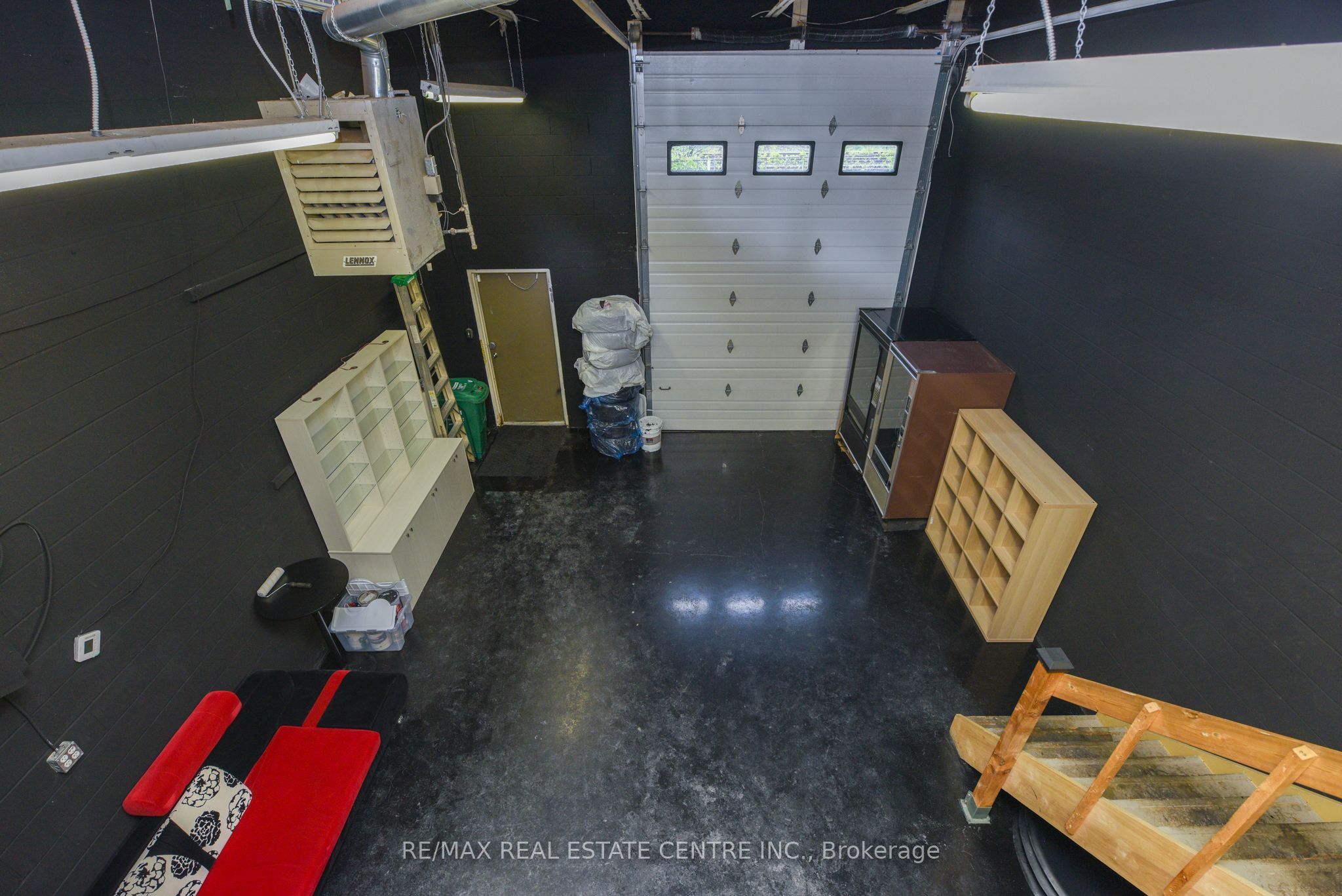 #2 - 360 Revus Avenue Property Photo 25