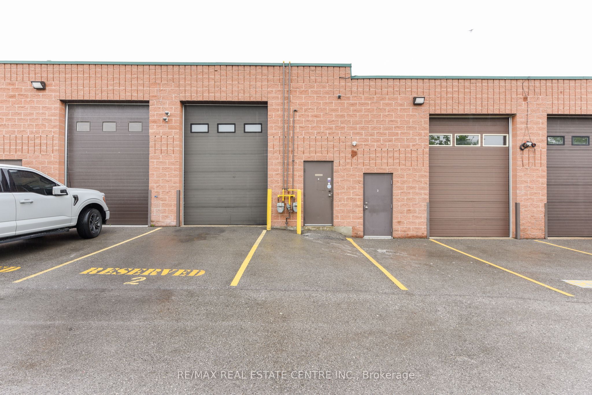 #2 - 360 Revus Avenue Property Photo 34