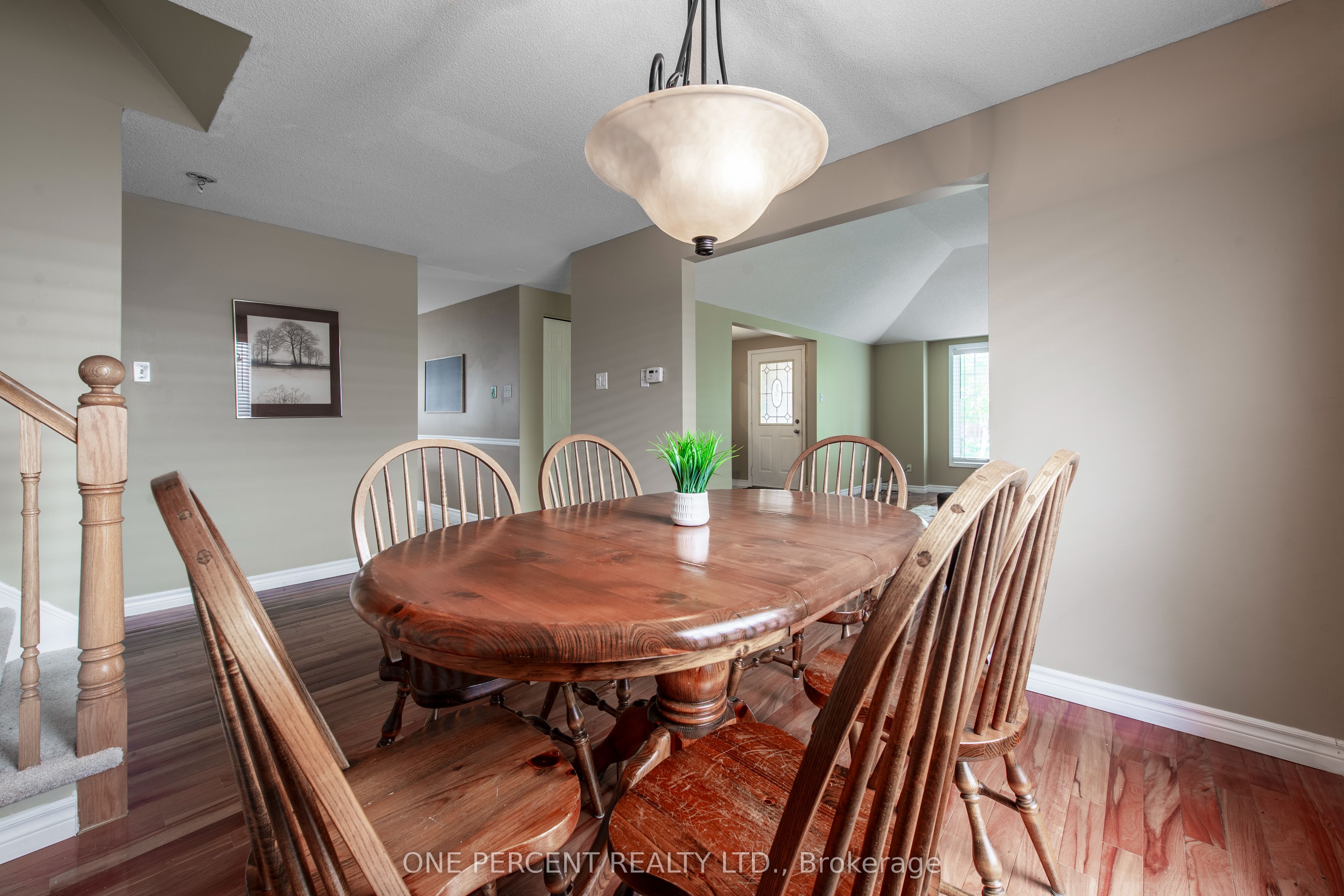240 Walsh Crescent Property Photo 8