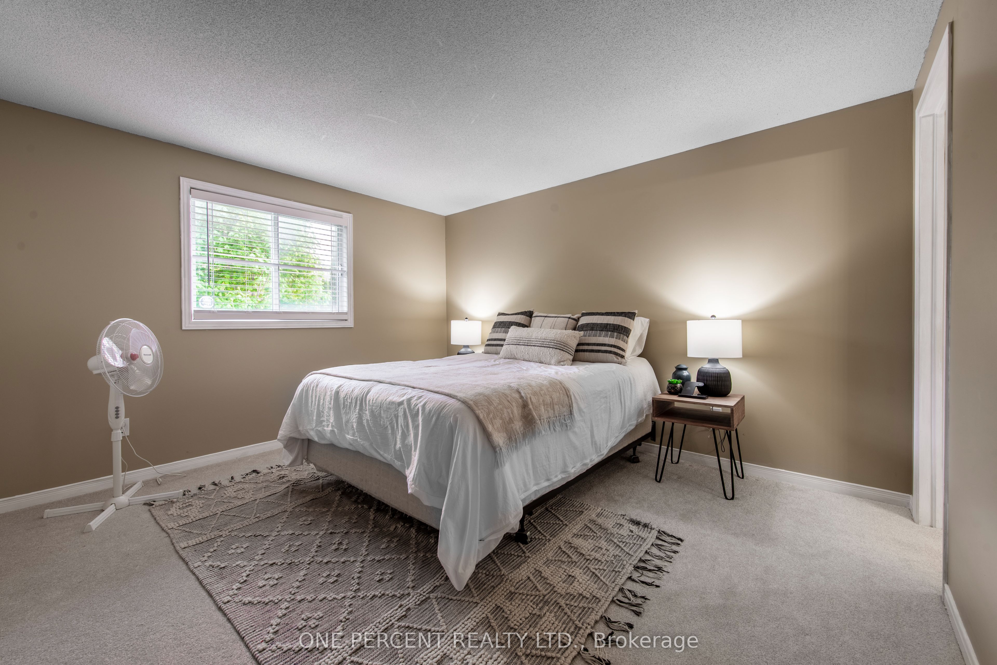 240 Walsh Crescent Property Photo 17