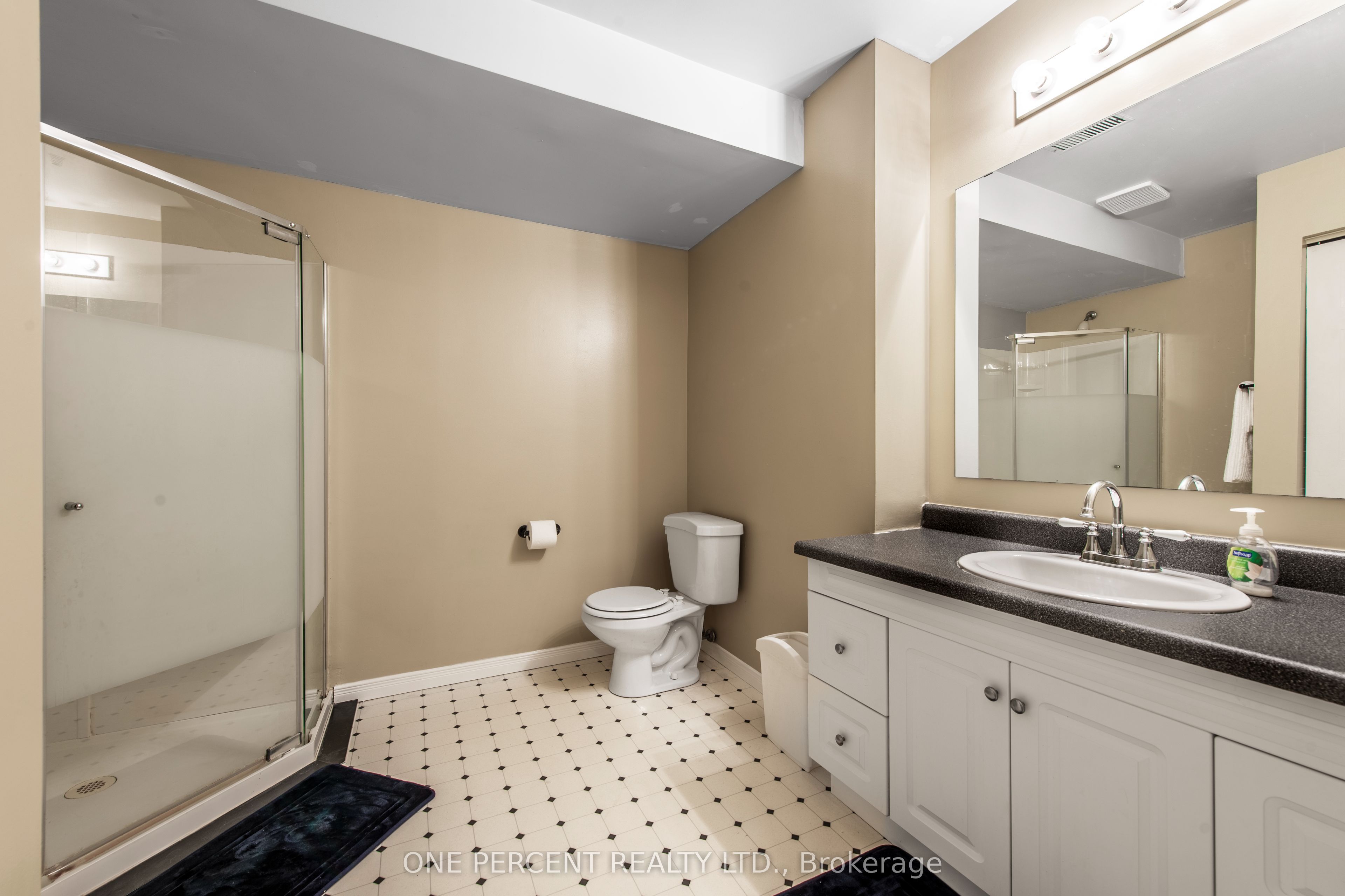 240 Walsh Crescent Property Photo 30