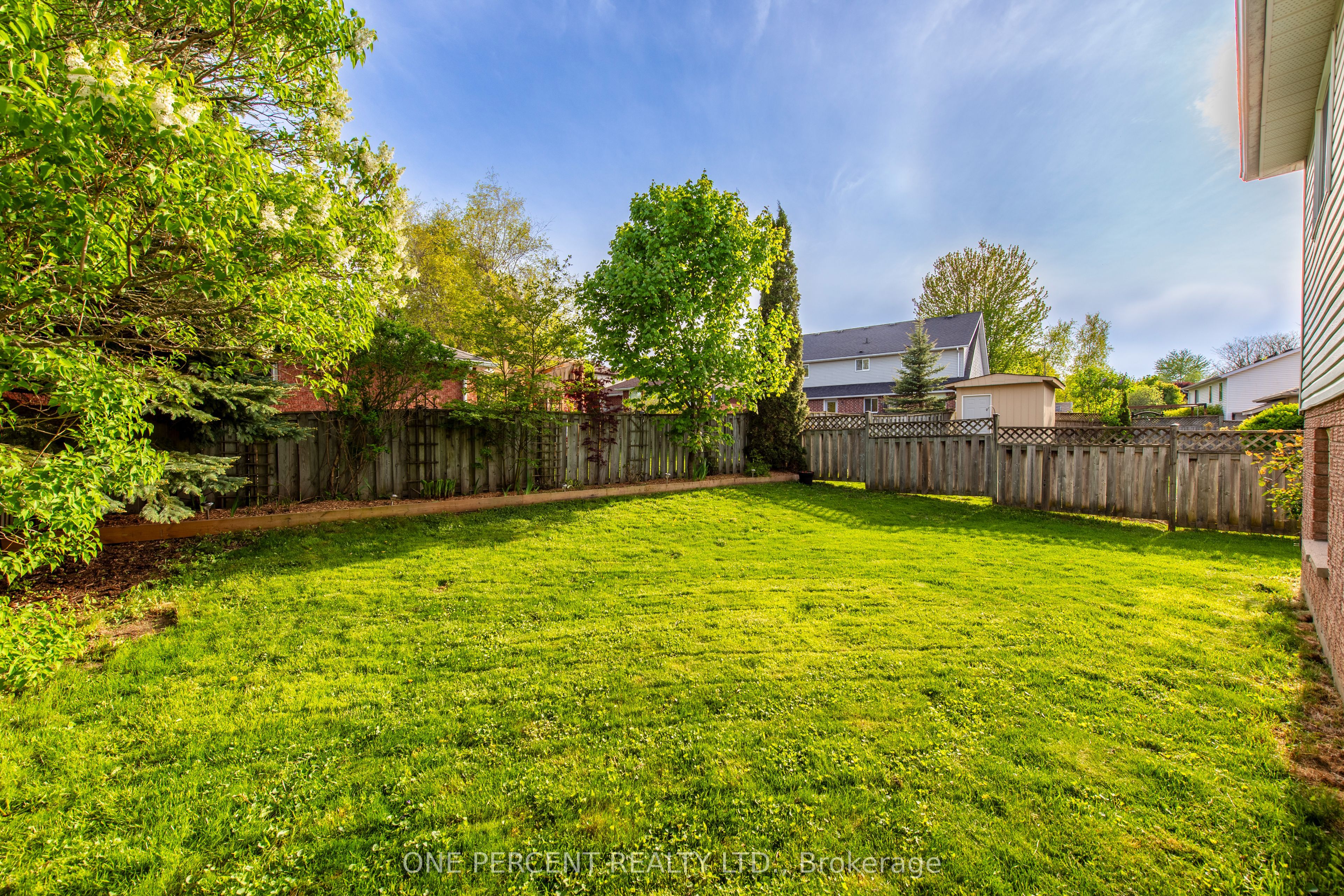 240 Walsh Crescent Property Photo 36