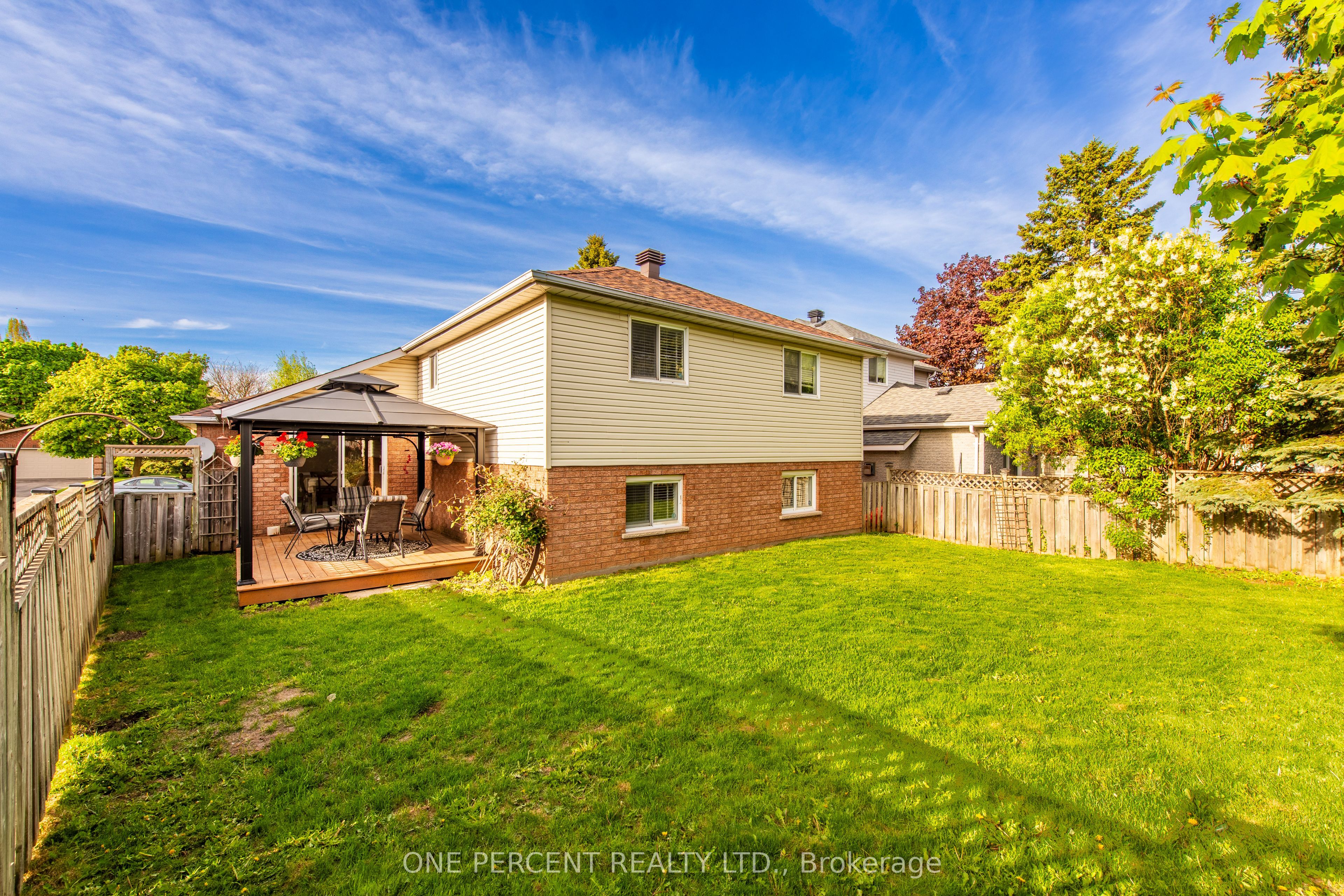 240 Walsh Crescent Property Photo 37