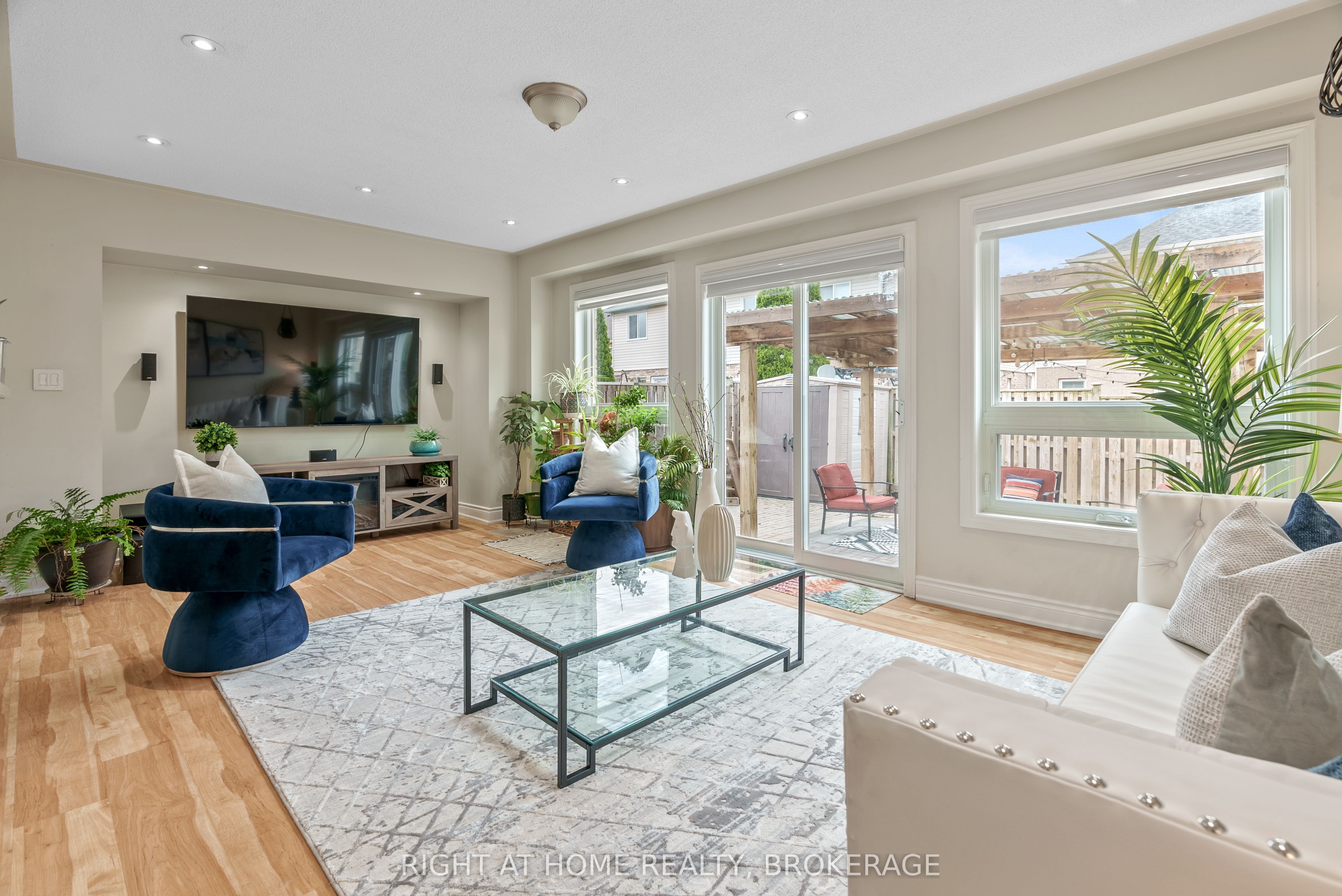 166 Hampshire Way Property Photo 17
