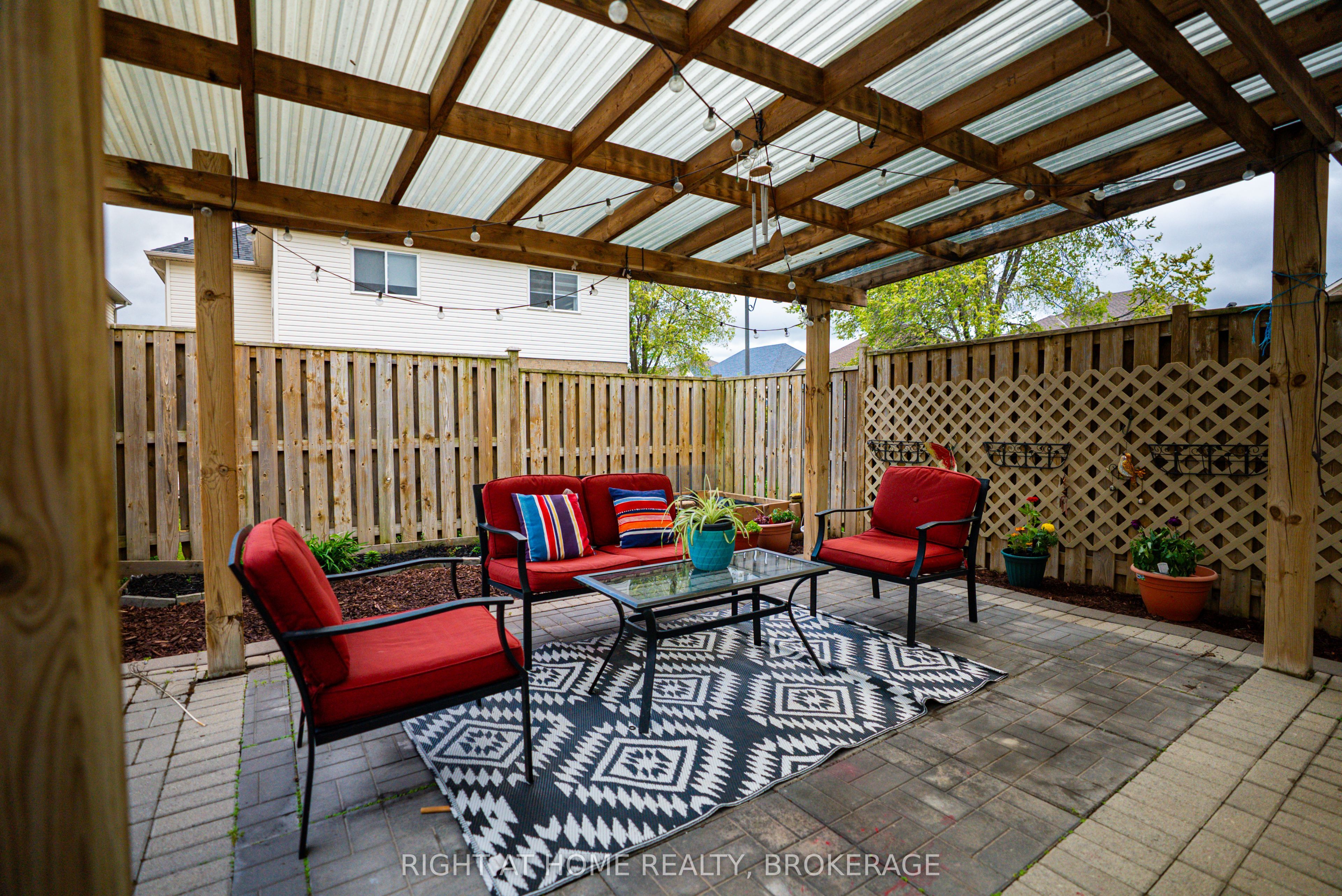 166 Hampshire Way Property Photo 38