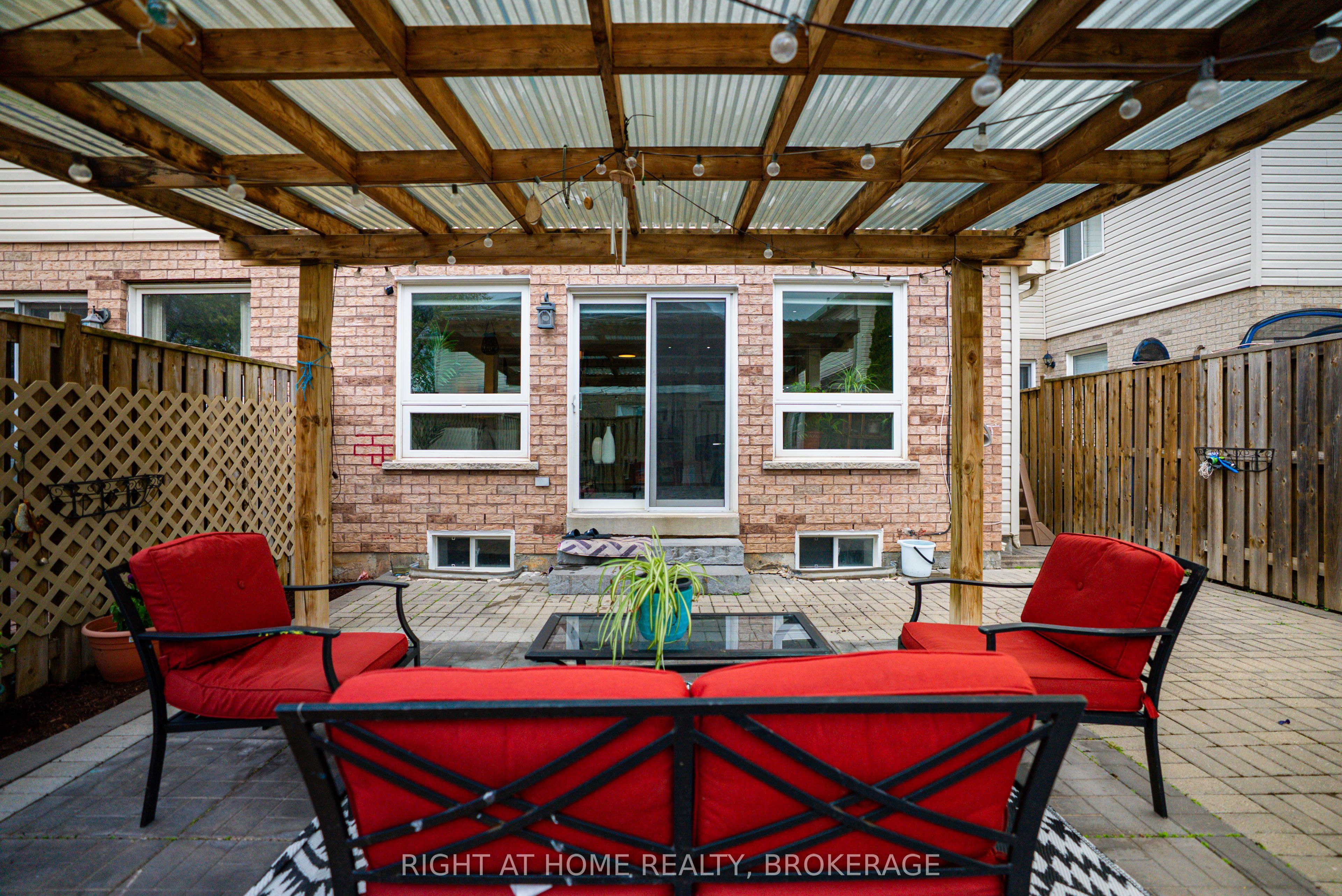 166 Hampshire Way Property Photo 40