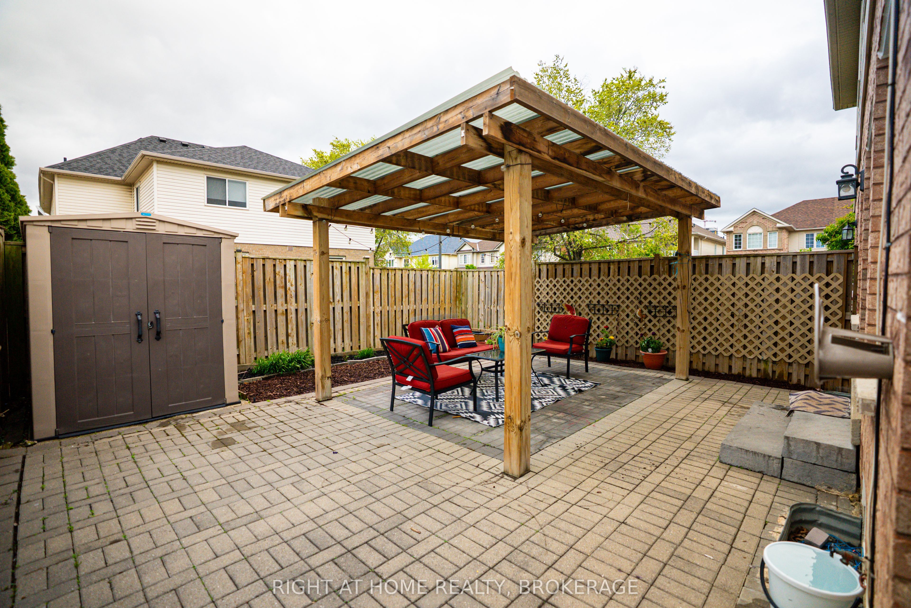 166 Hampshire Way Property Photo 47