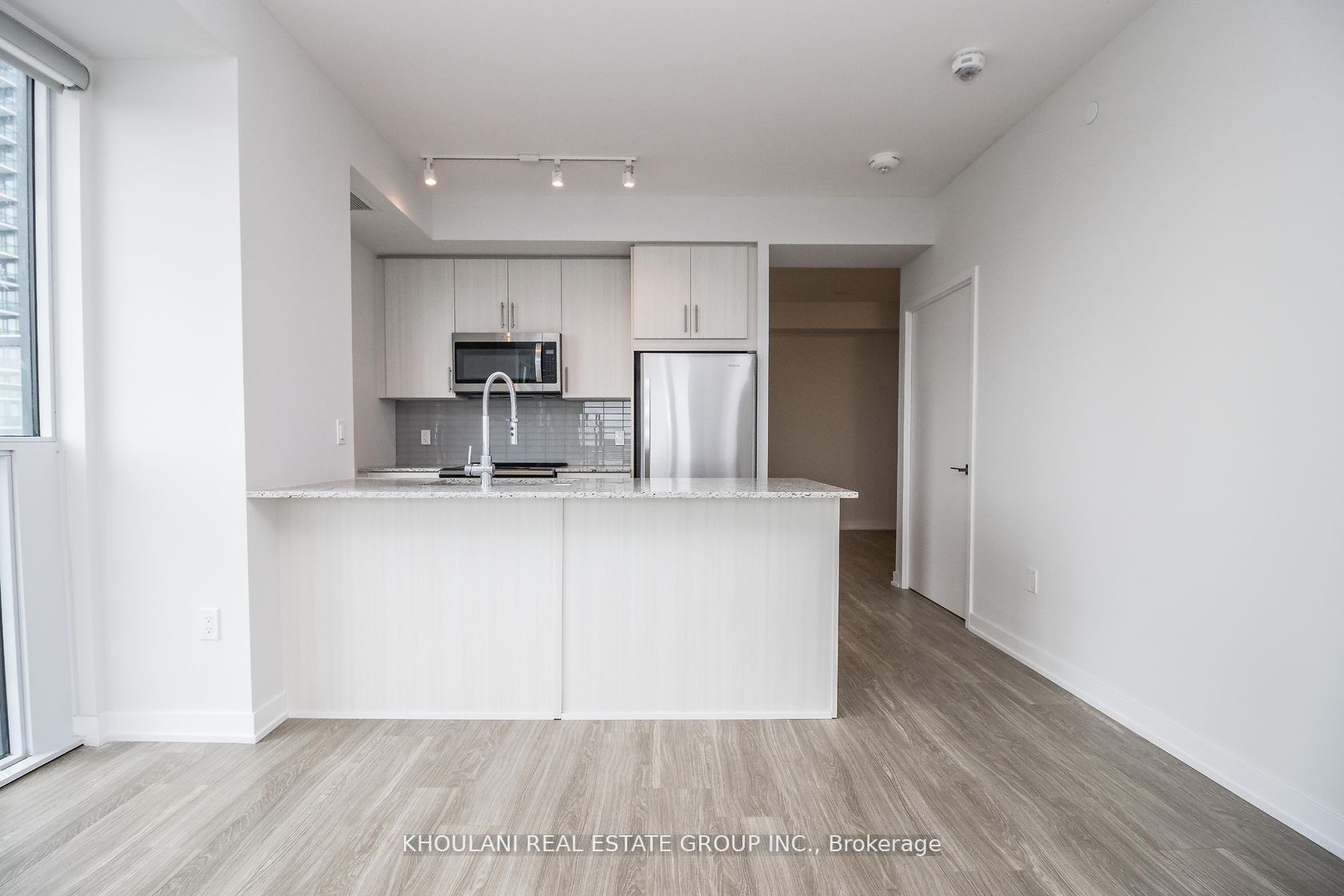 #812 - 4055 Parkside Village Drive Property Photo 9