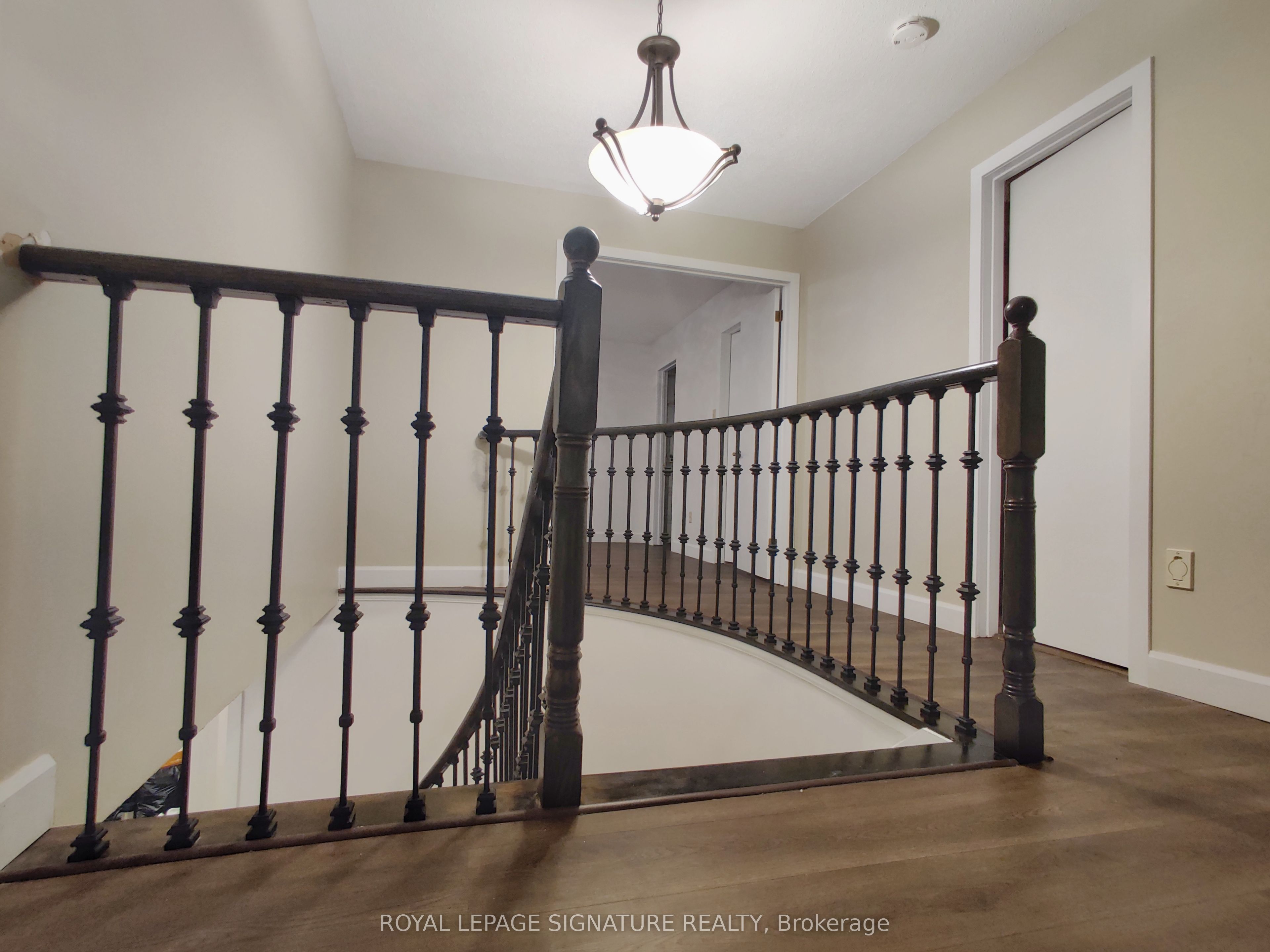 #upper - 2966 Caradoc Lane Property Photo 5