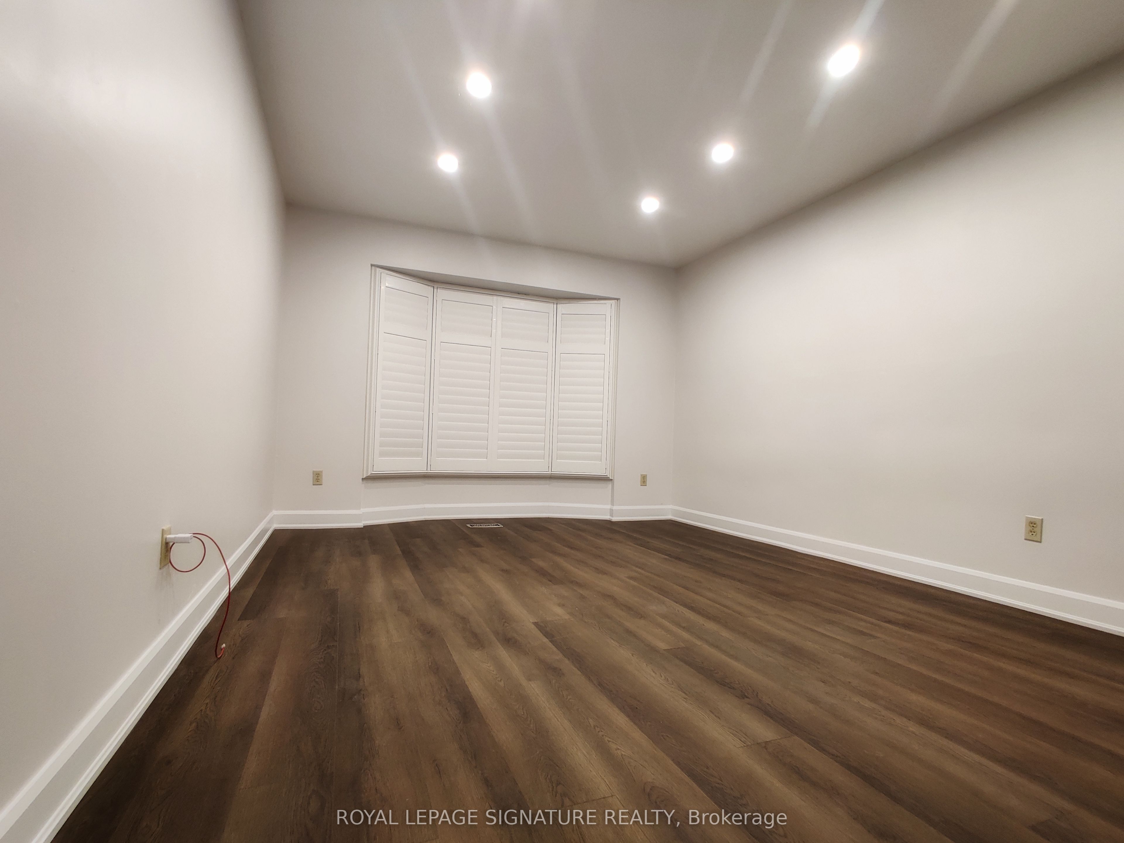 #upper - 2966 Caradoc Lane Property Photo 13