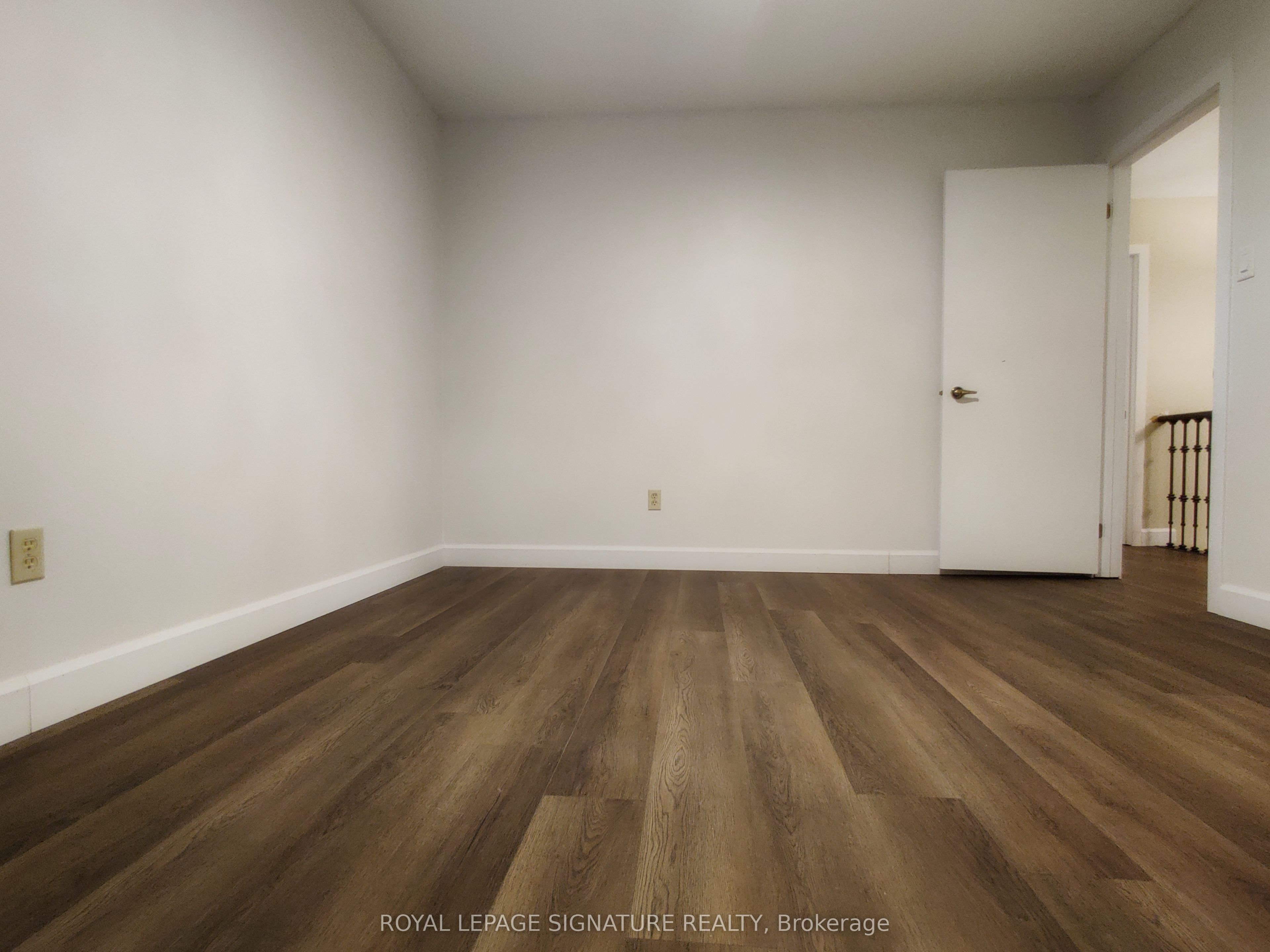 #upper - 2966 Caradoc Lane Property Photo 20