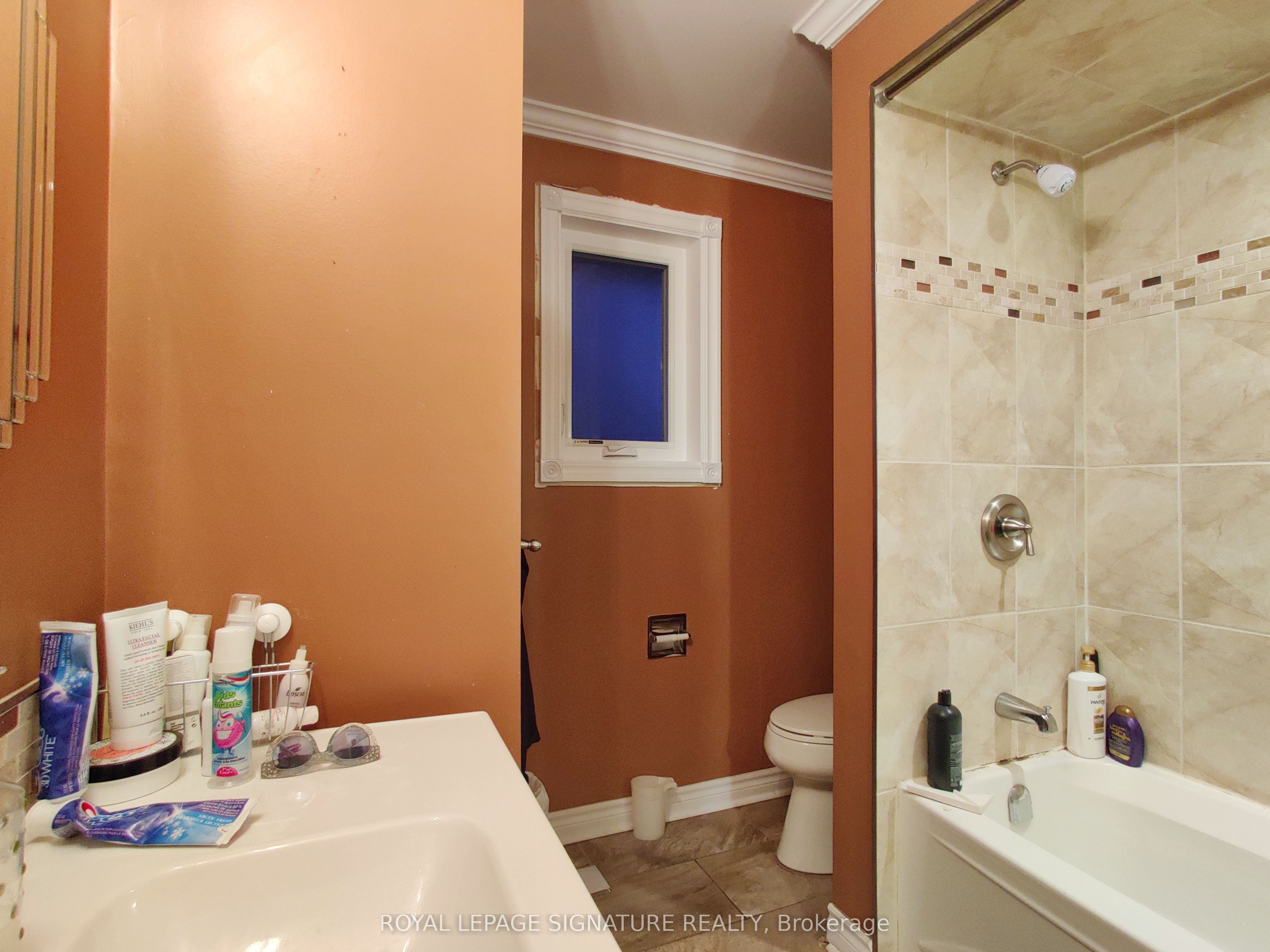 #upper - 2966 Caradoc Lane Property Photo 21