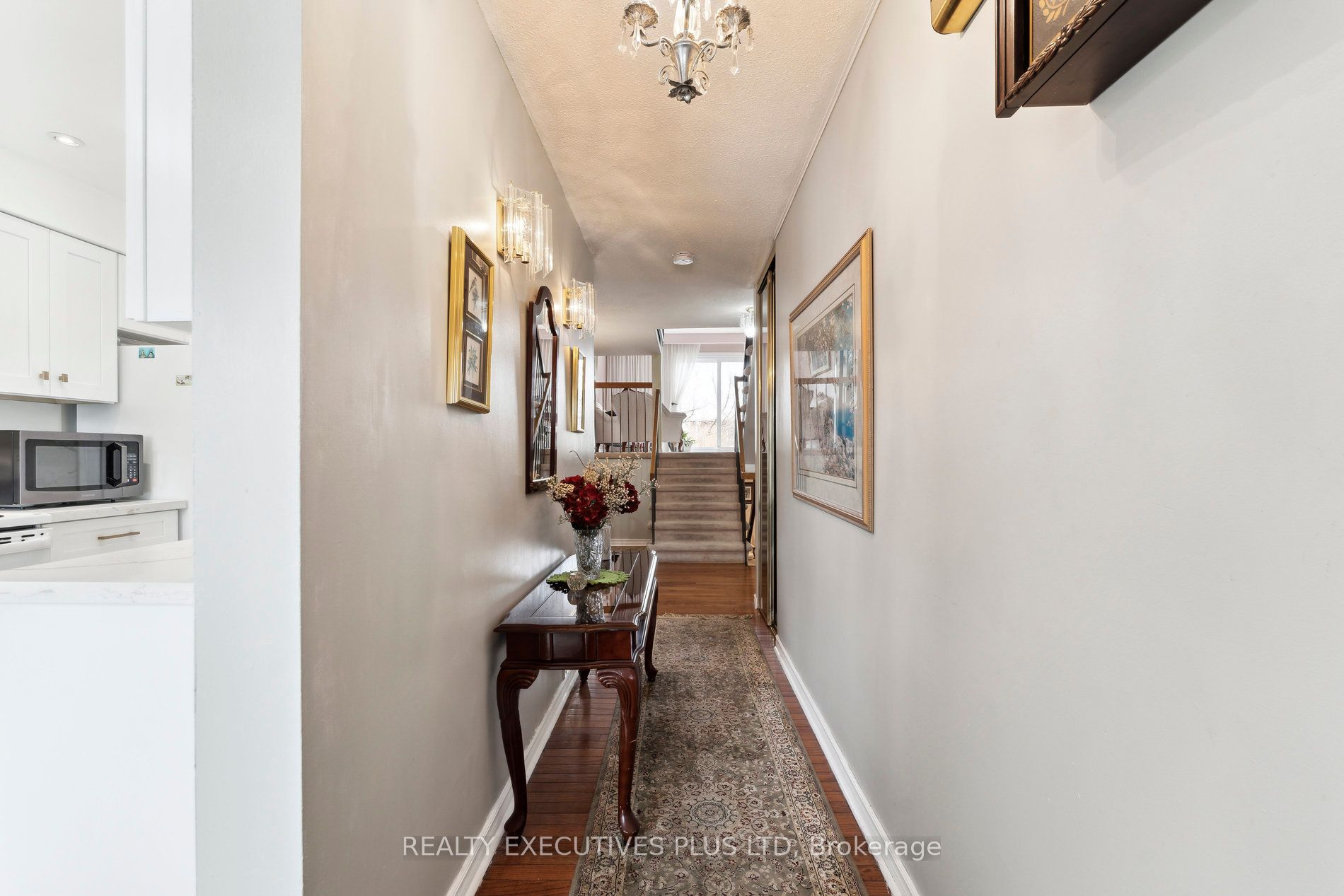 60 Pluto Drive Property Photo 4