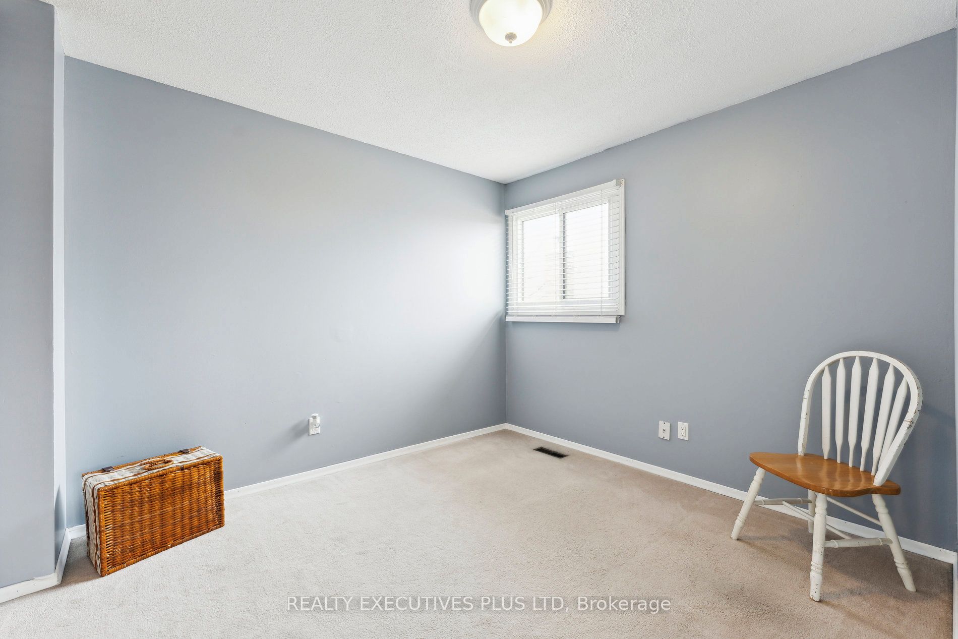 60 Pluto Drive Property Photo 26