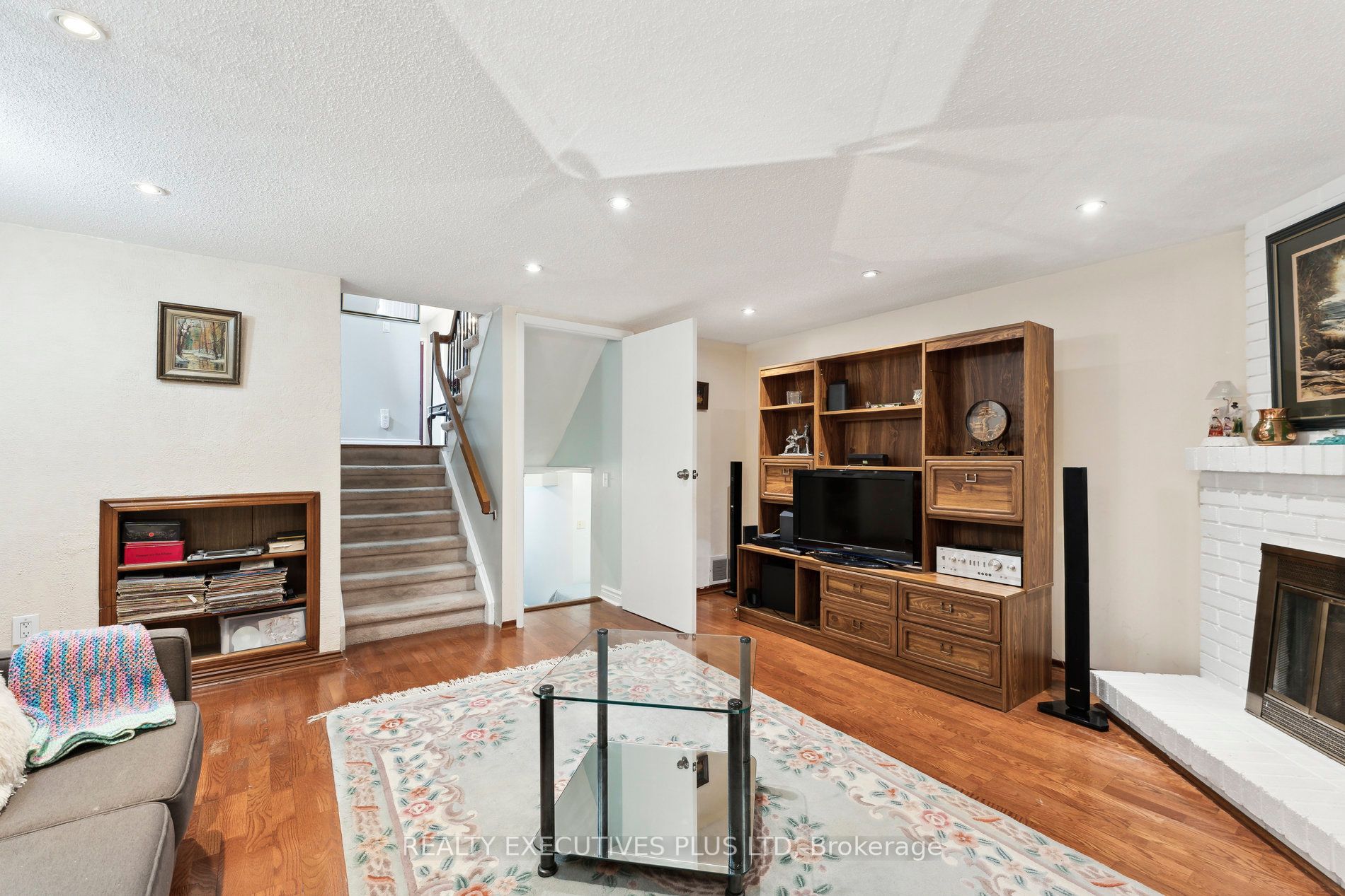 60 Pluto Drive Property Photo 33