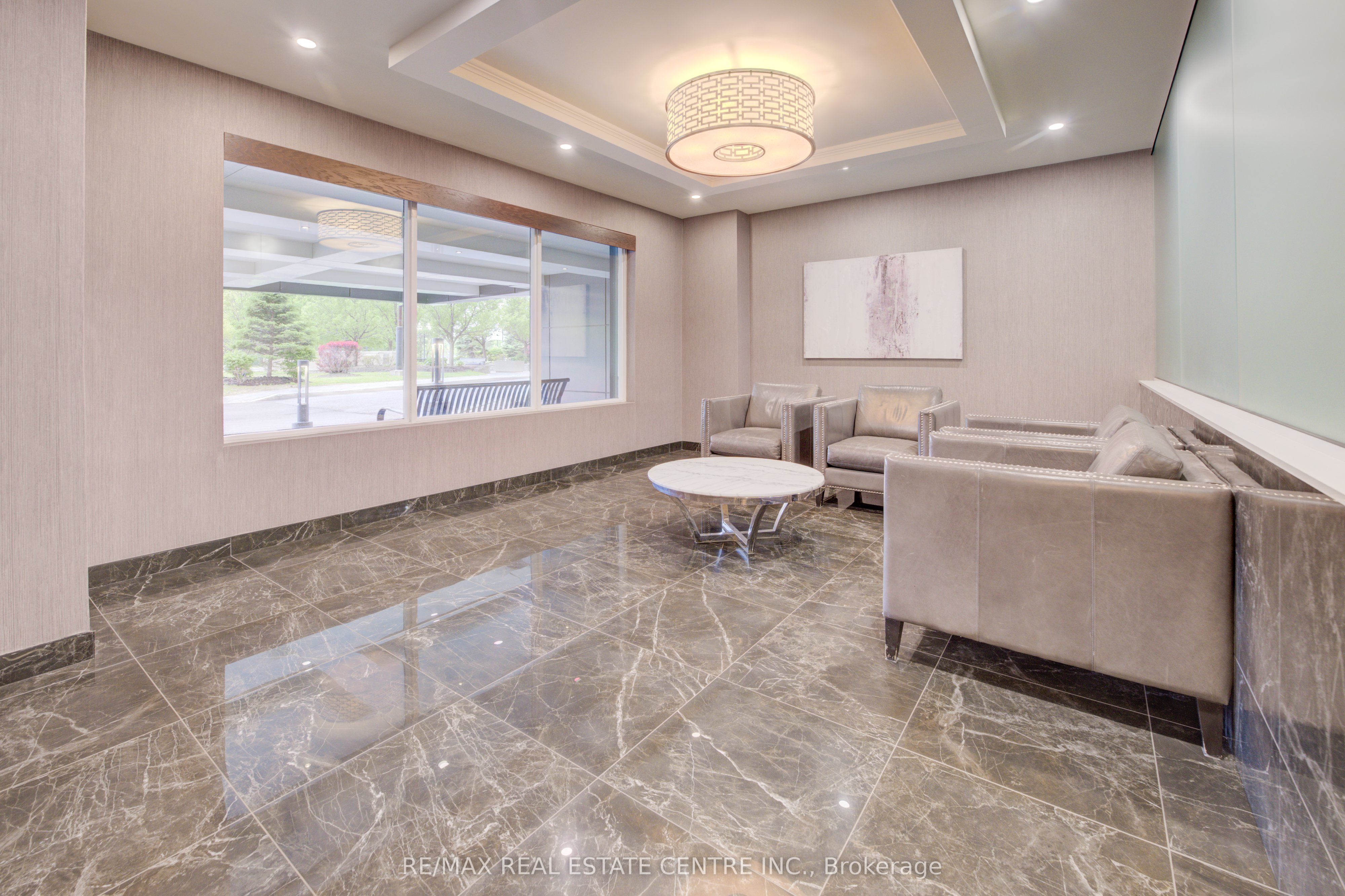 716 The West Mall N/a 1109 Property Photo 31