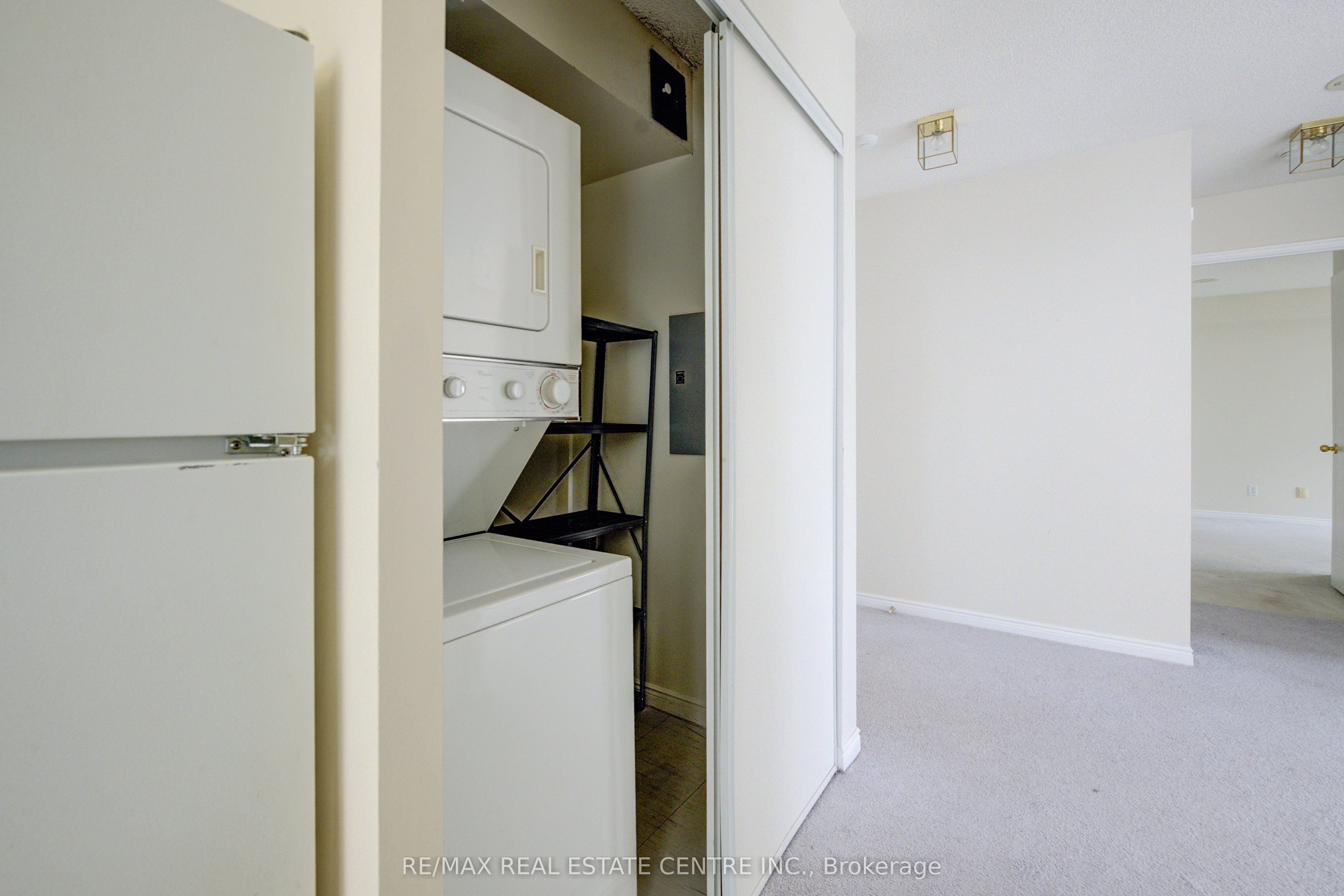 135 Hillcrest Avenue 1403 Property Photo 26