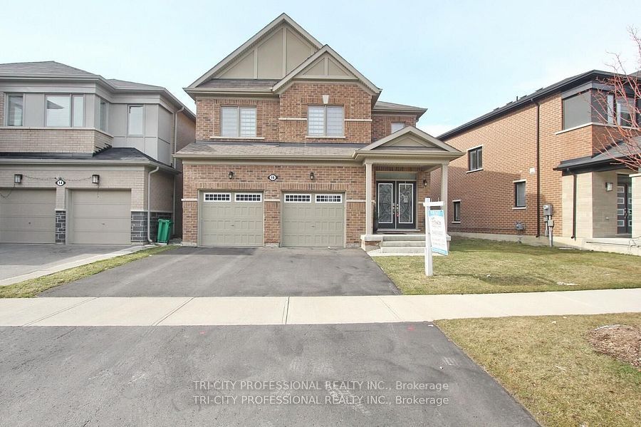 16 Dolucci Cres Property Photo 1