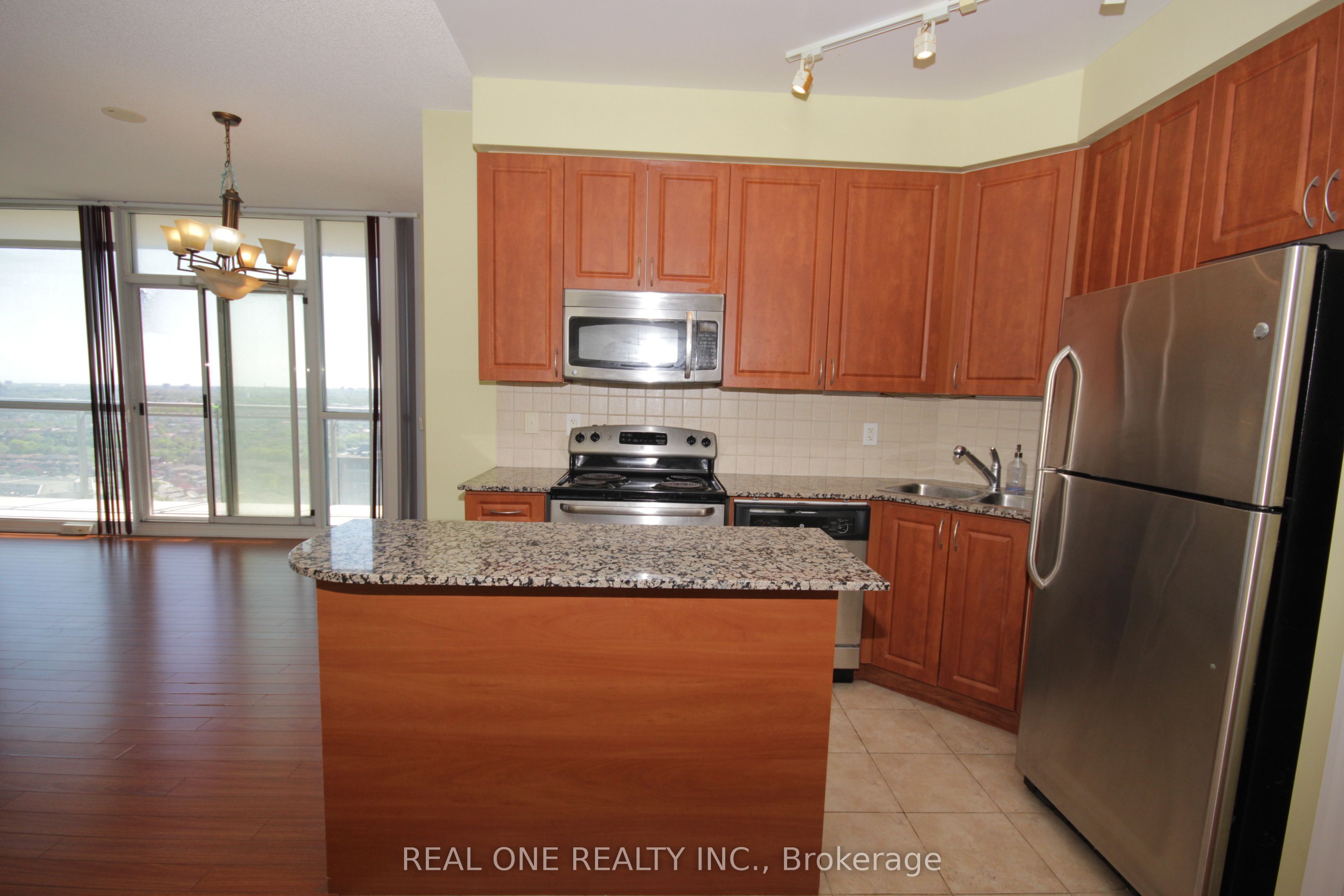 #2110 - 225 Webb Drive Property Photo 6