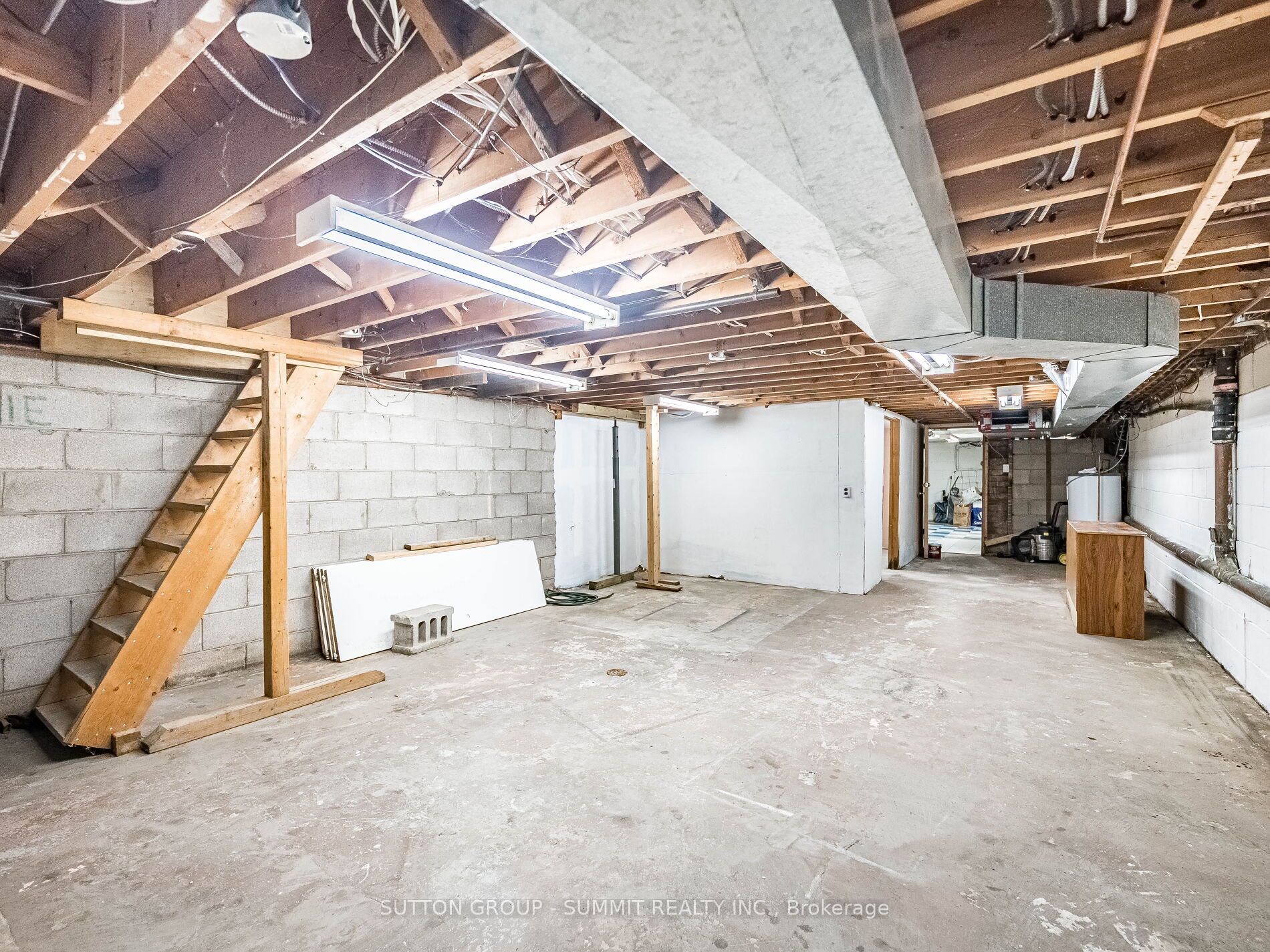 3094-3096 Lake Shore Boulevard Property Photo 29