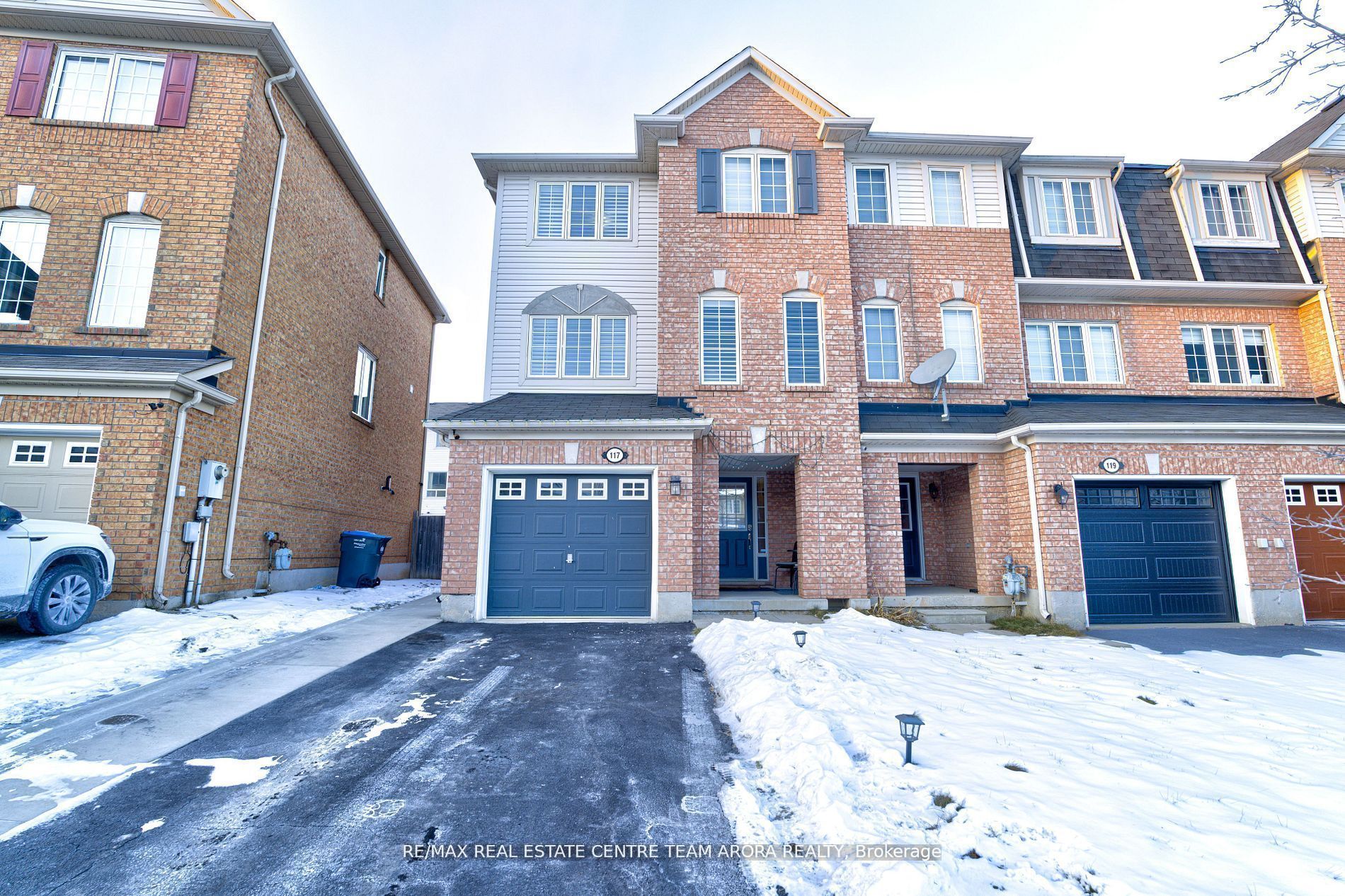 117 Decker Hollow Circle Property Photo 2