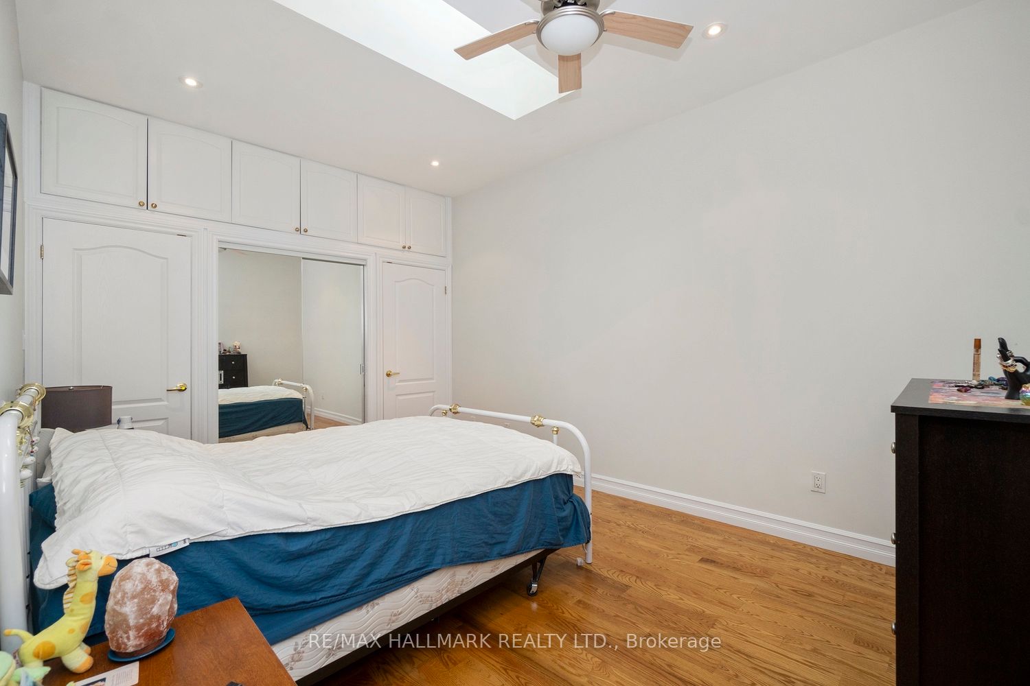 3631 Dundas Street Property Photo 29