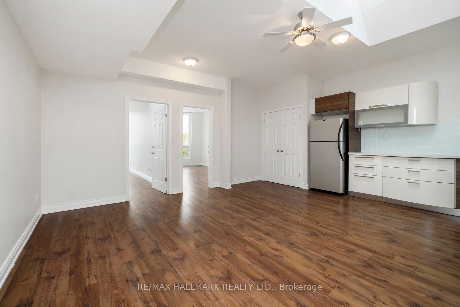3631 Dundas Street Property Photo 32