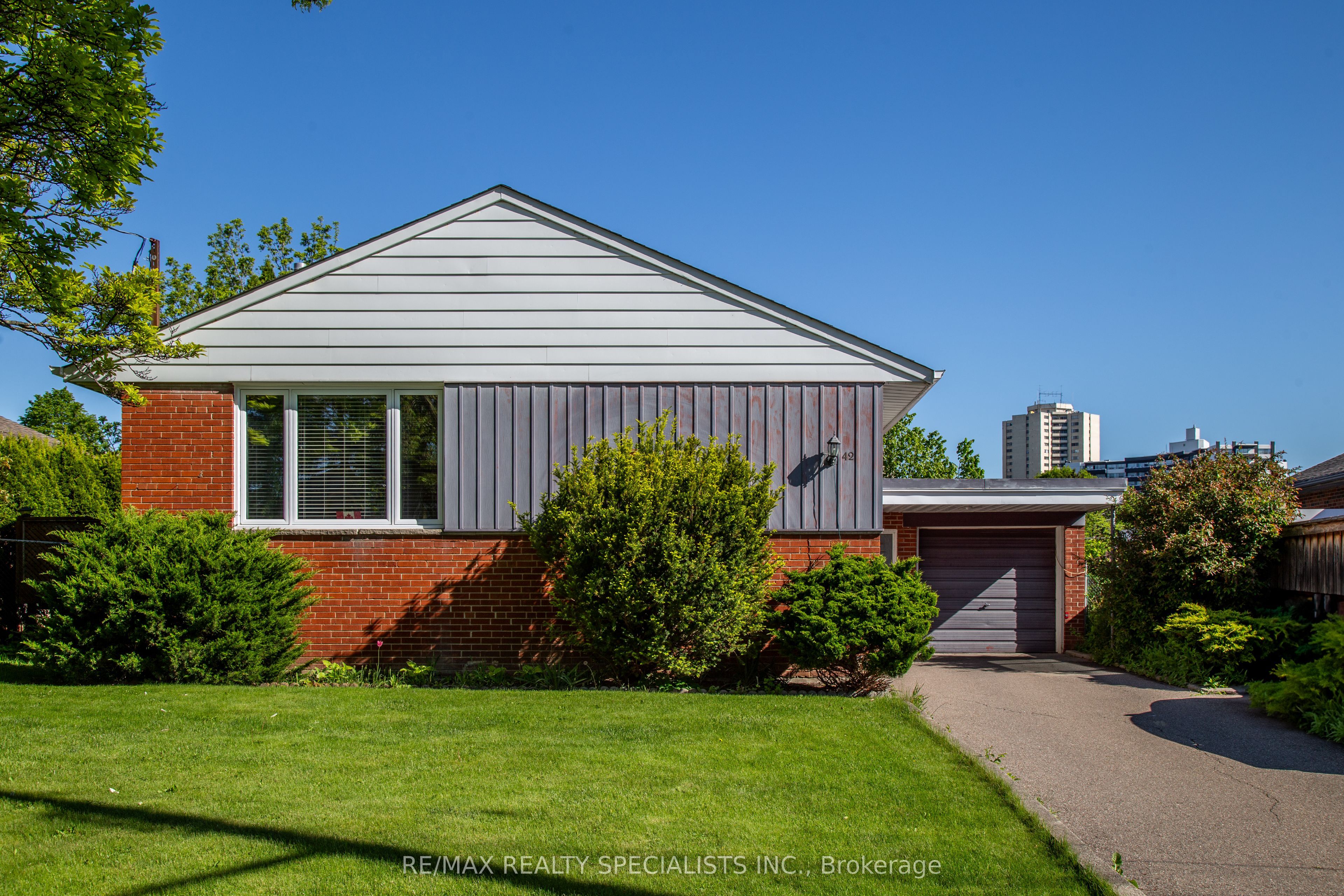 42 Nugent Road Property Photo 1