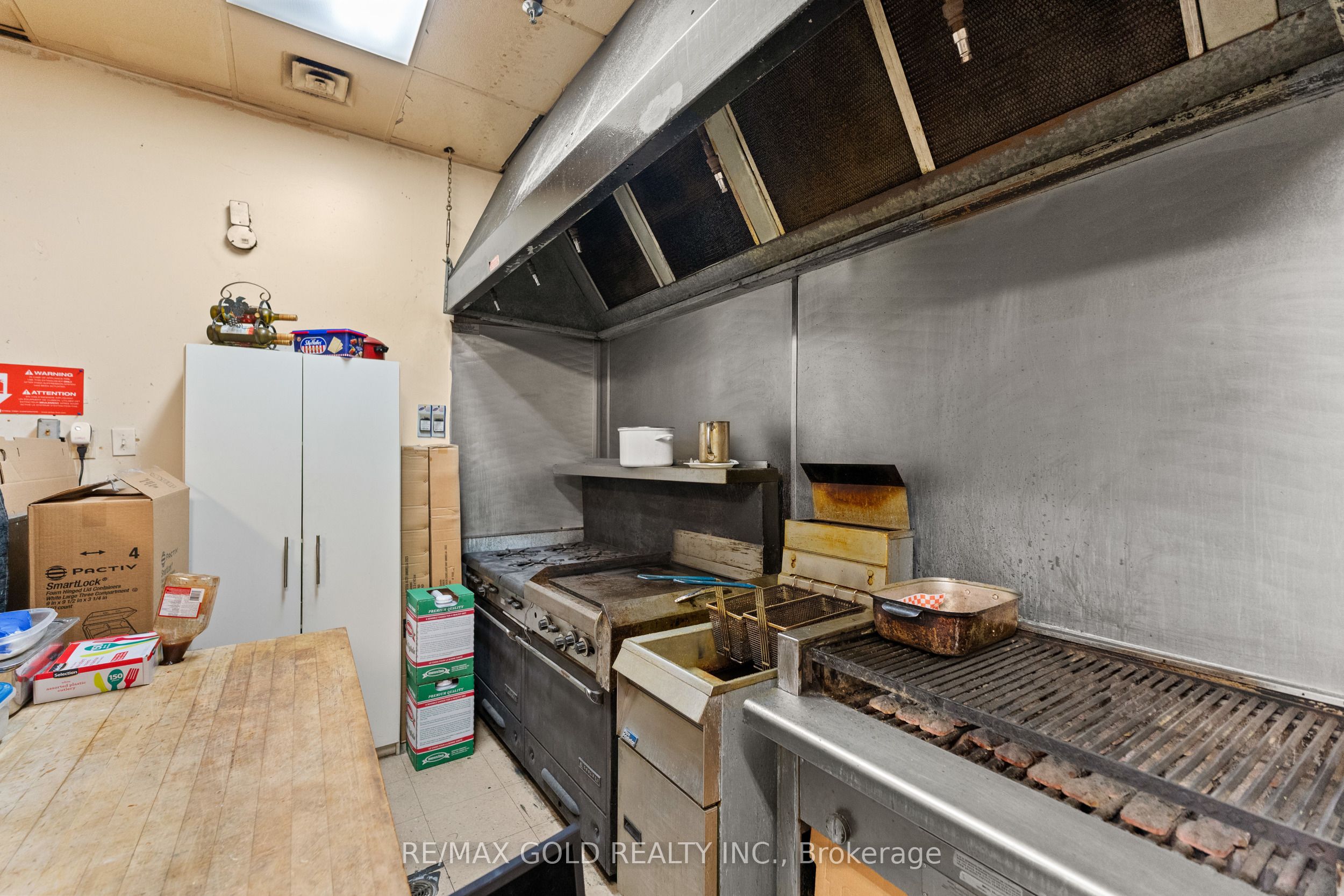 #13 - 107 Kennedy Road Property Photo 22