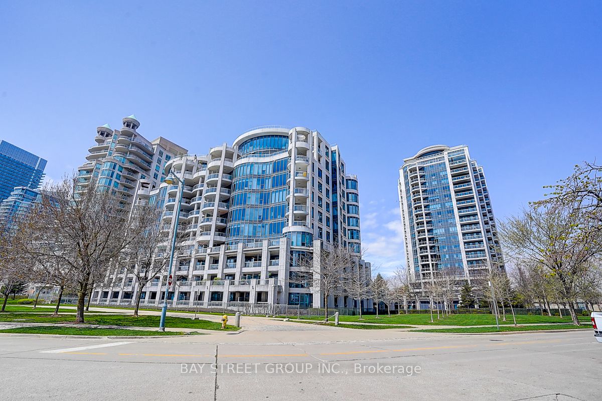 2083 Lake Shore Boulevard W Lph14 Property Photo 2