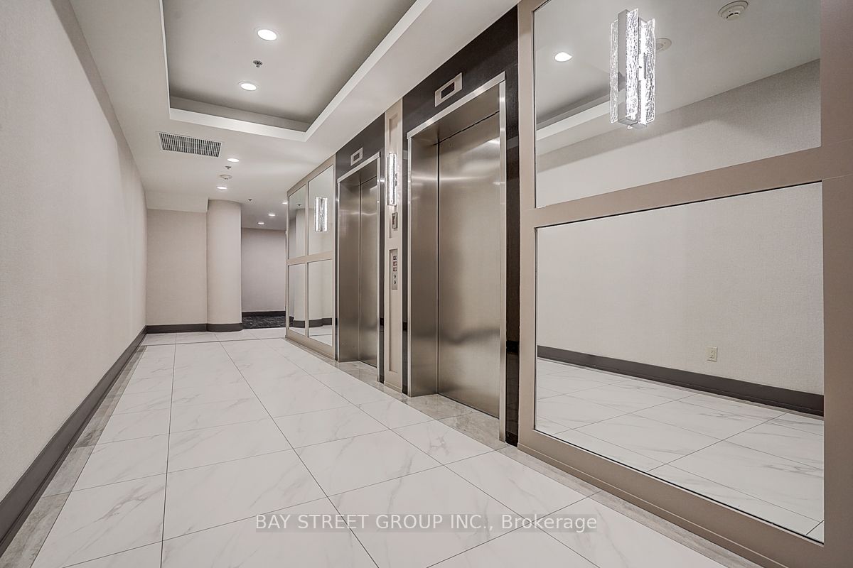 2083 Lake Shore Boulevard W Lph14 Property Photo 7