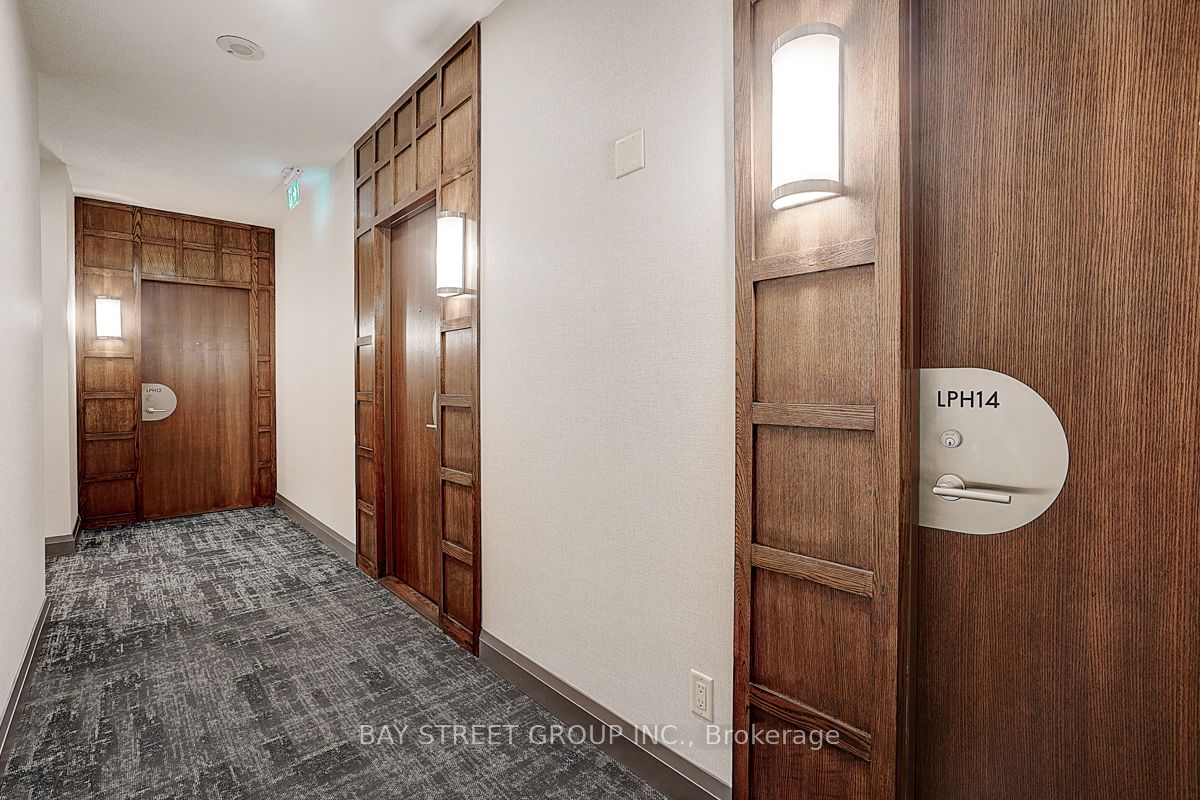 2083 Lake Shore Boulevard W Lph14 Property Photo 8